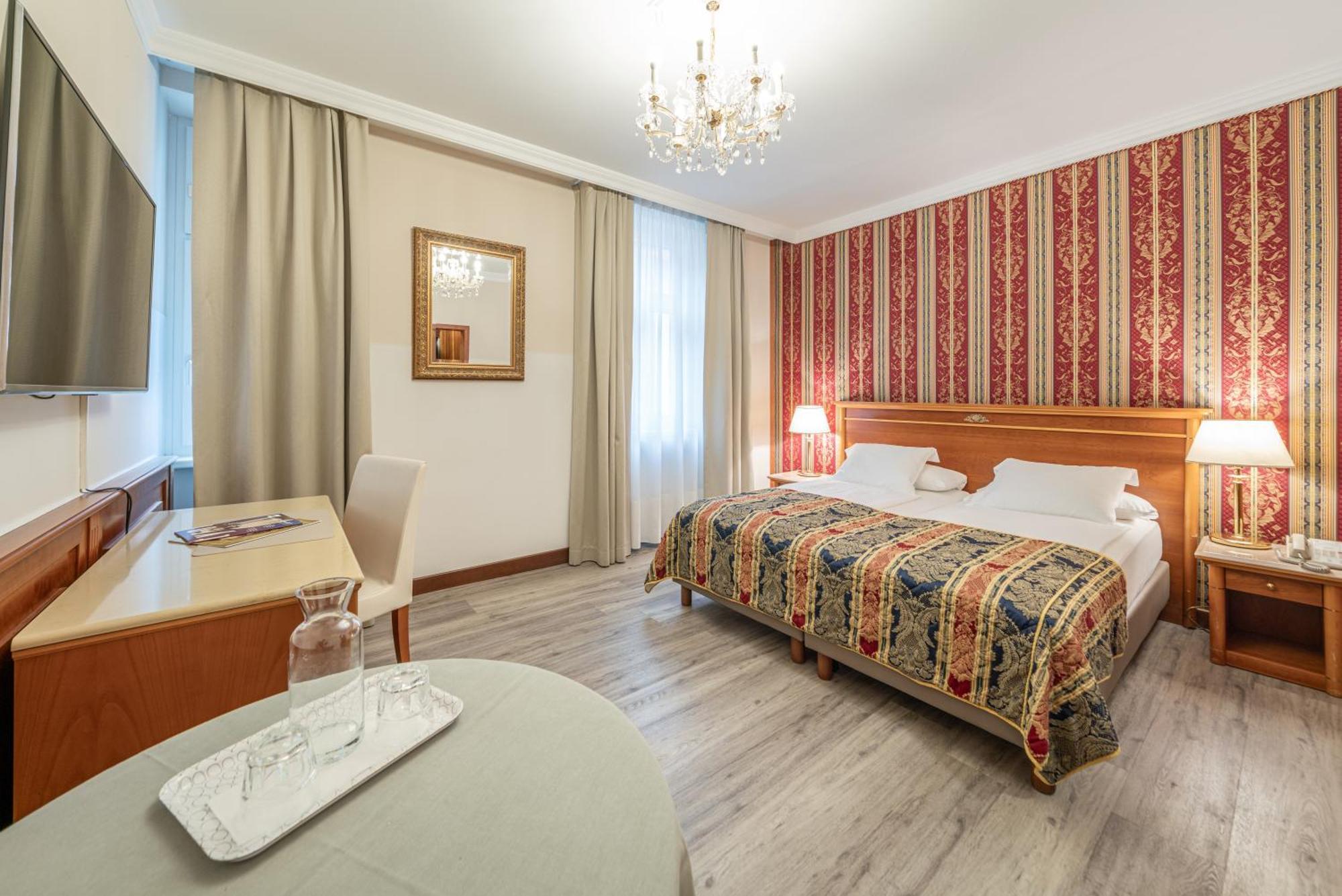 Comfort Double or Twin Room