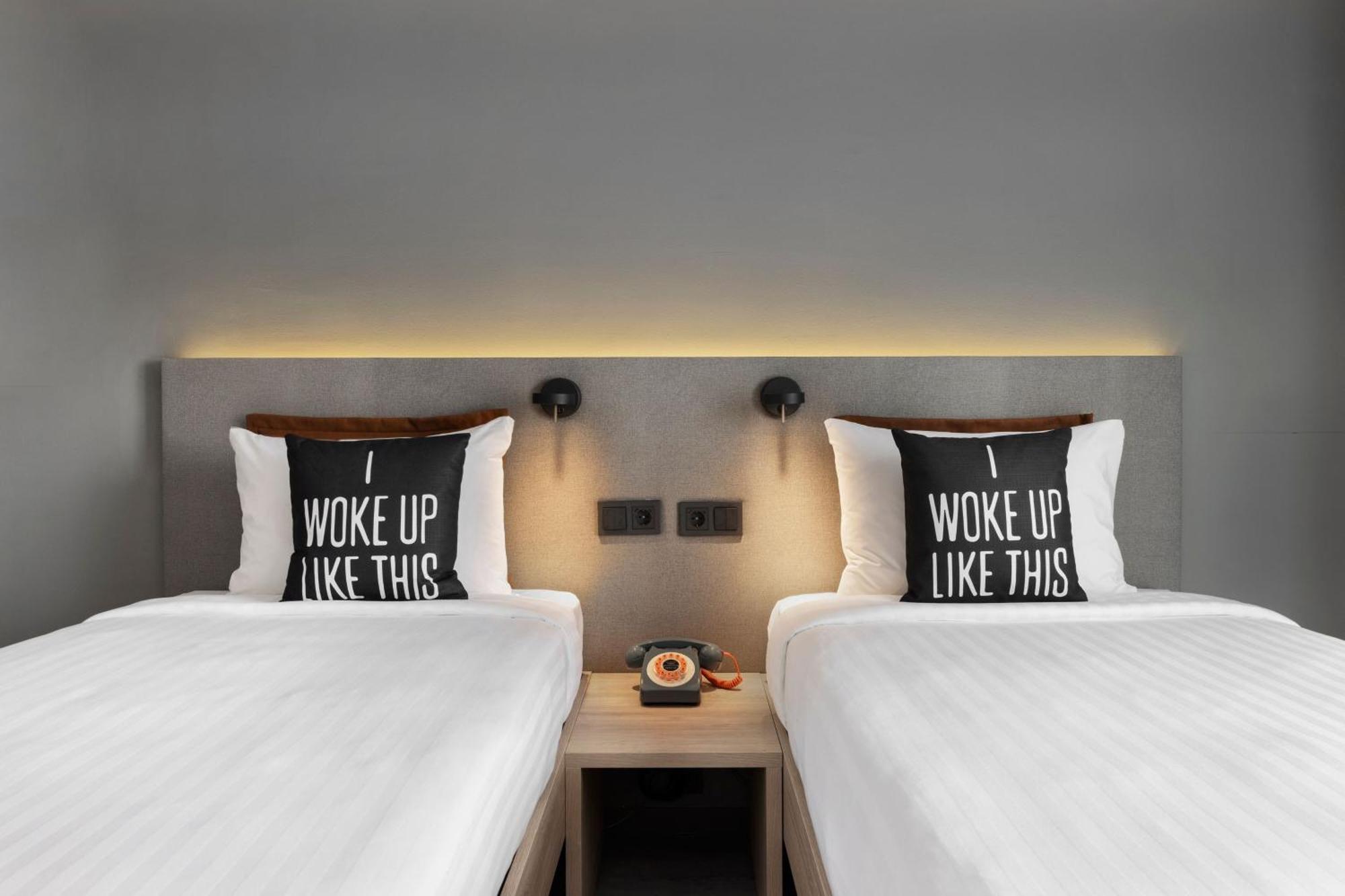 Moxy Twin Room Balcony