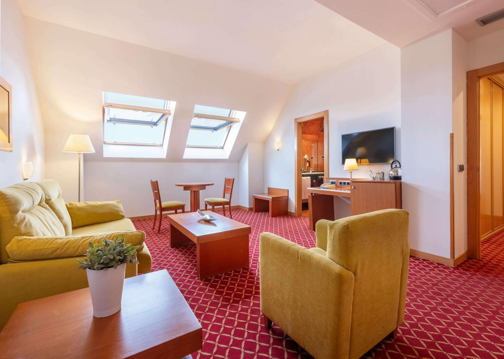 Junior Suite