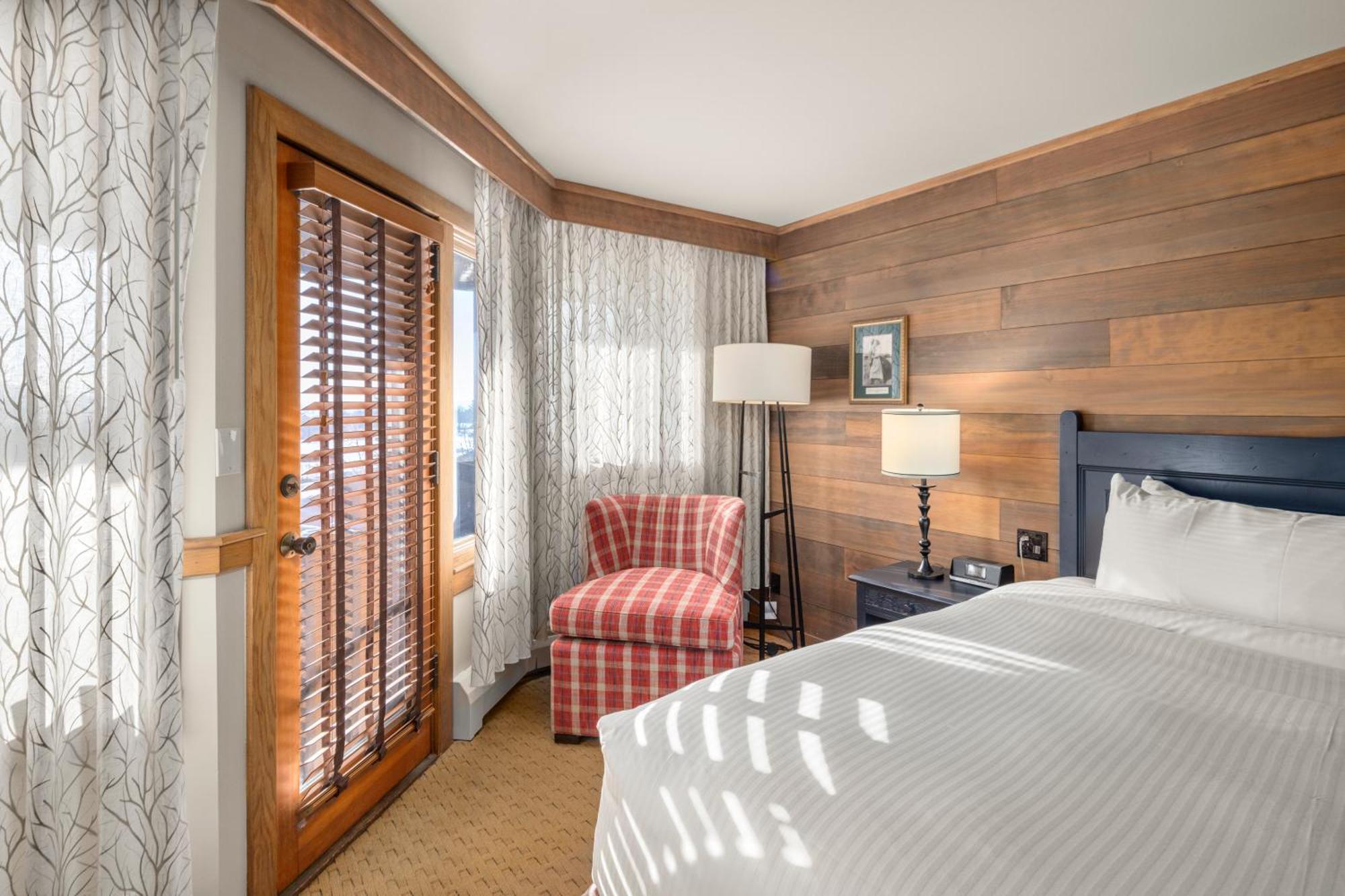 Edelweiss King Room