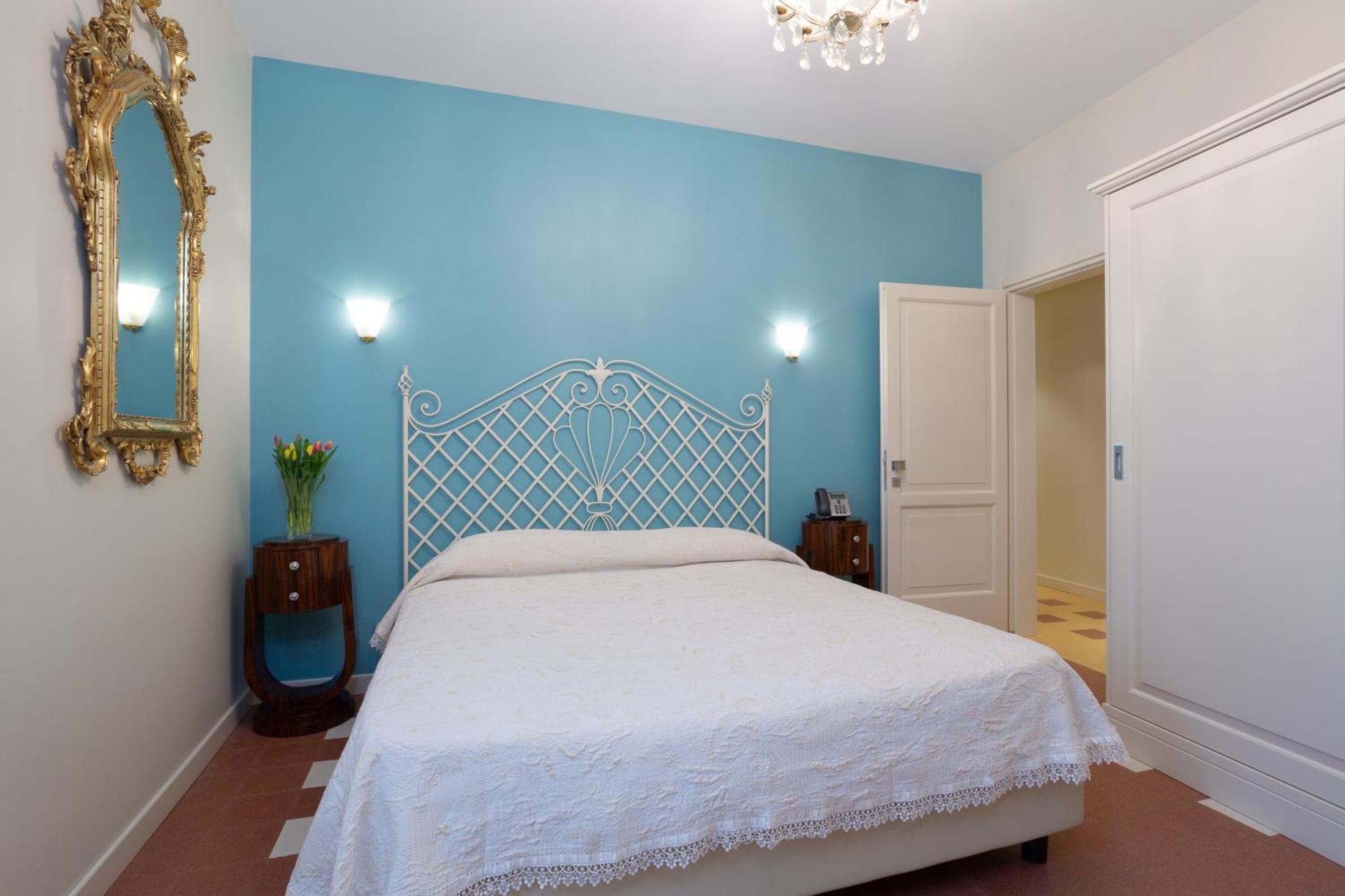 King Room Garden View