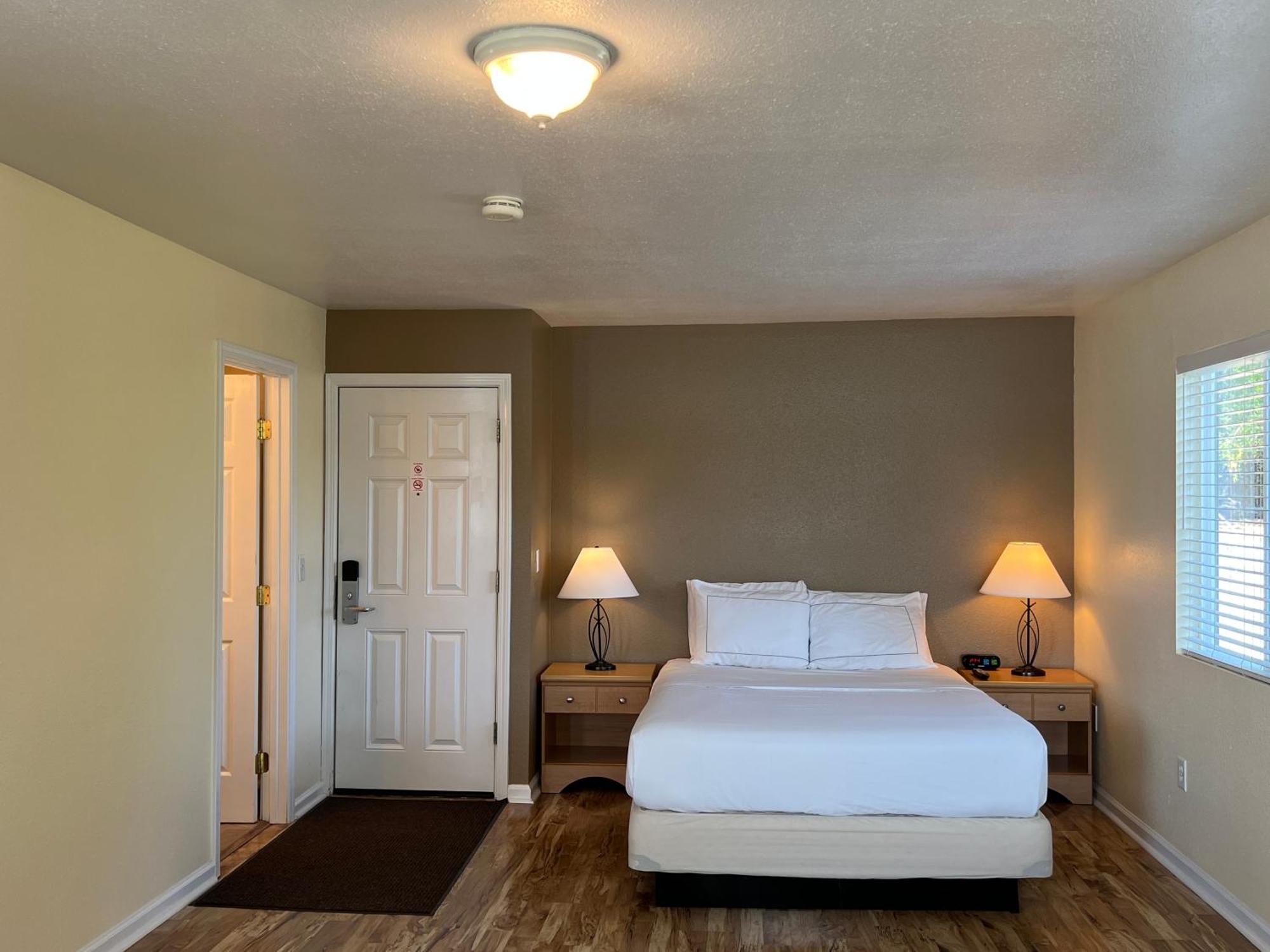 Queen Suite