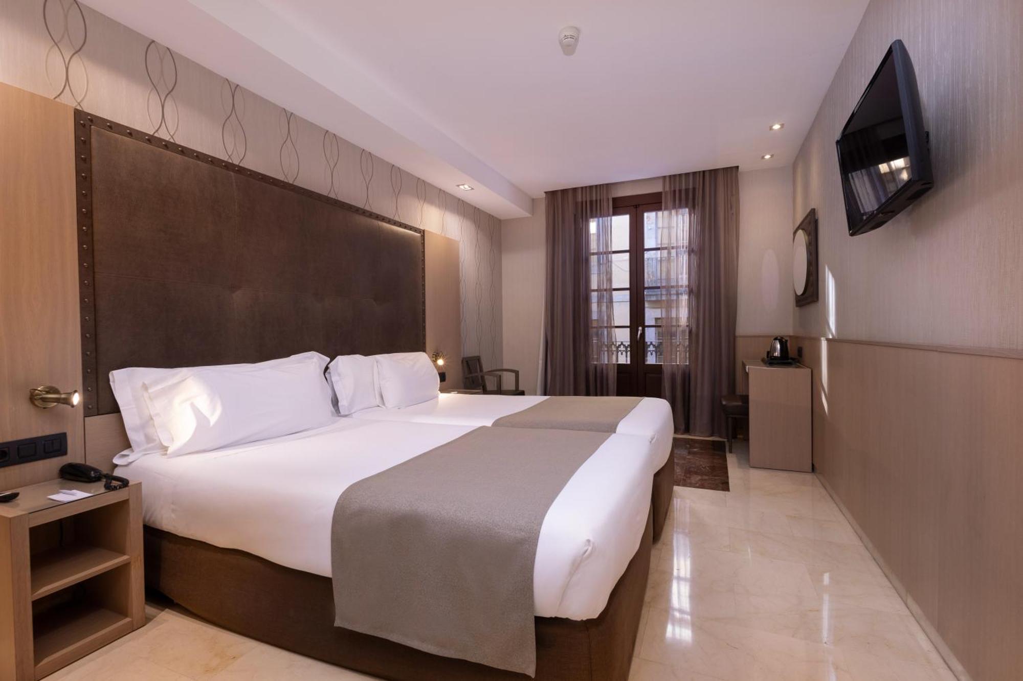 Double or Twin Room,1629887824:JPEG