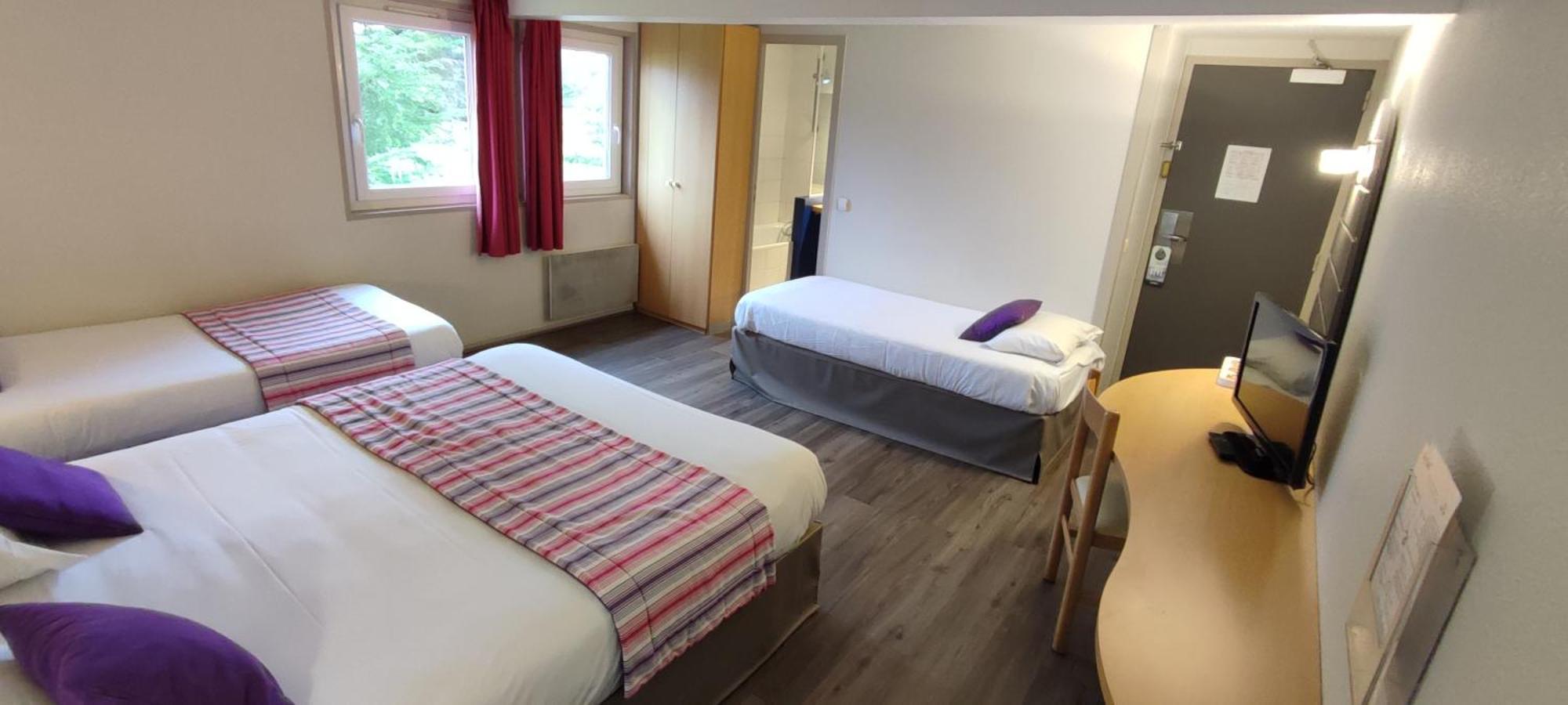 Quadruple Room 1 Double Bed 2 Single Beds