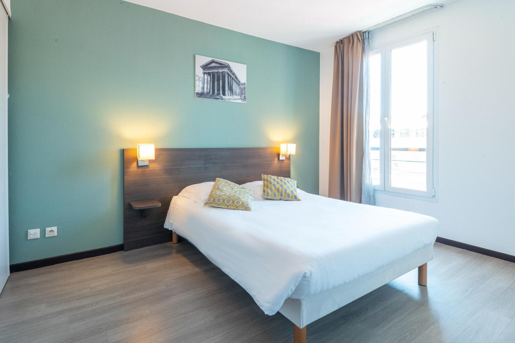 One Bedroom Apartment