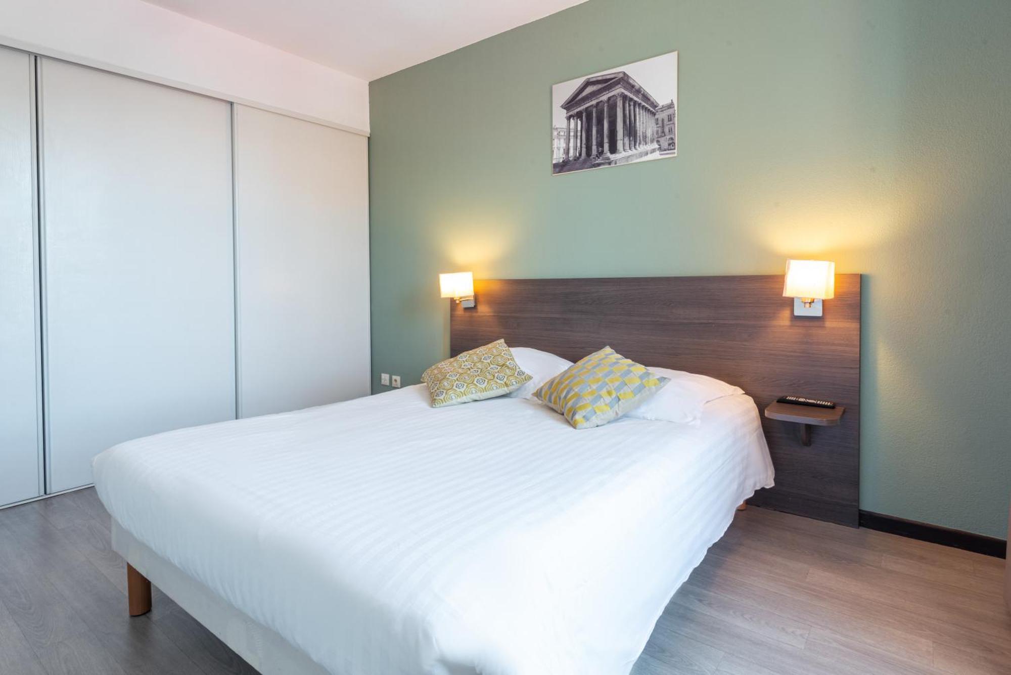One Bedroom Apartment