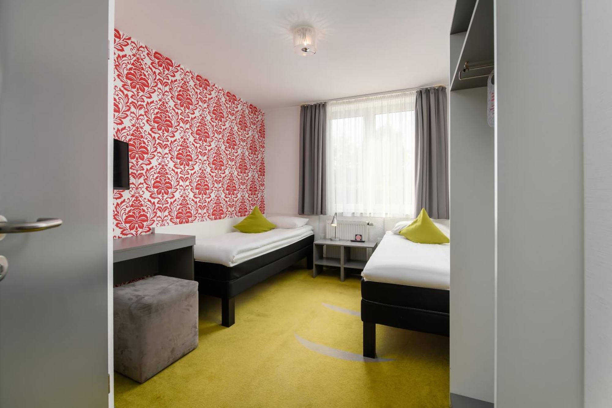 Standard Twin Room,1629894534:JPEG