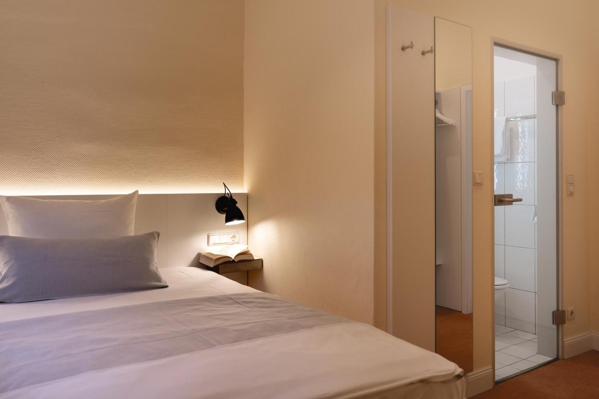 Standard Single Room Courtyard View