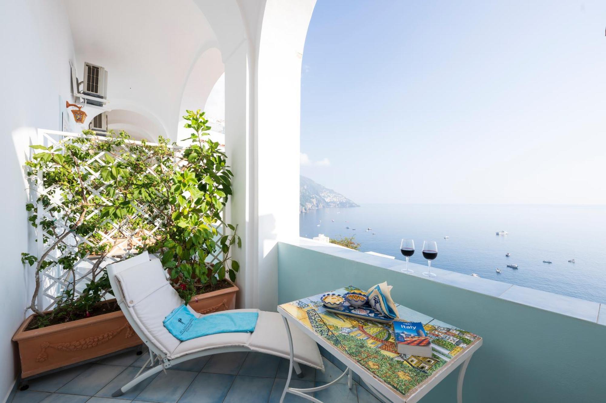 Deluxe Double or Twin Room Sea View