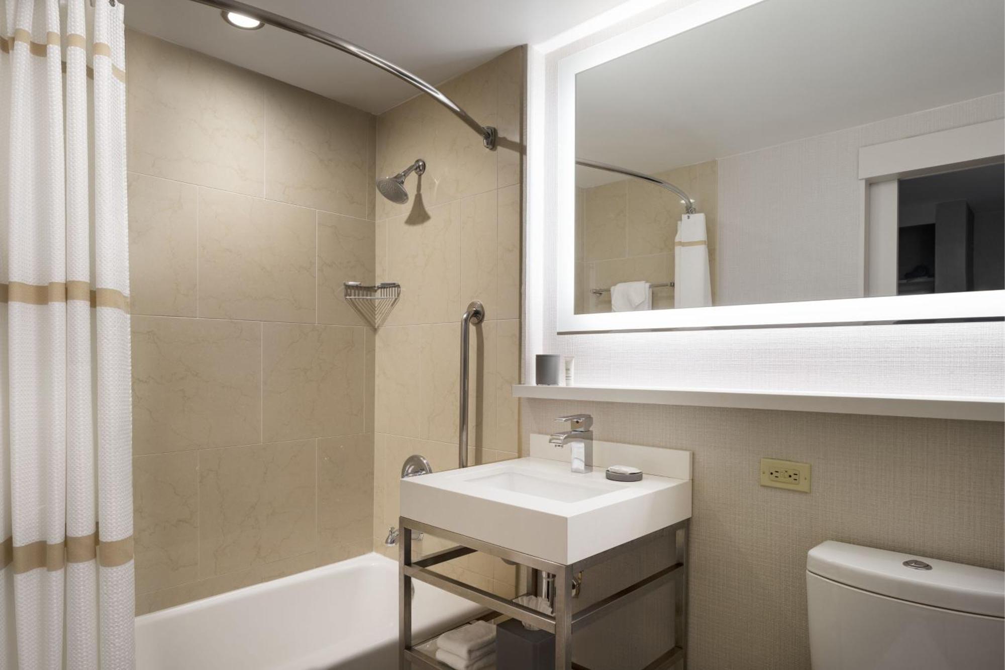 Deluxe Double Room with Two Double Beds,1634416420:JPEG