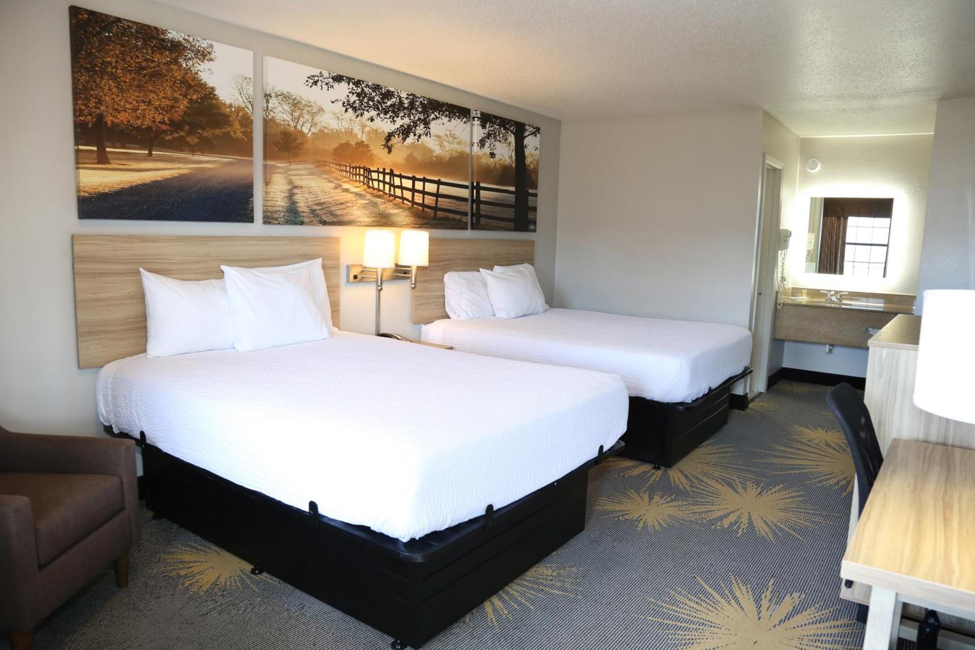 Queen Room with Two Queen Beds - Non-Smoking