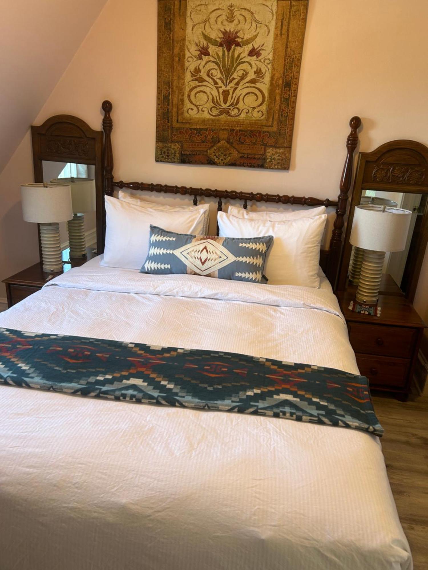 Suite with Lake View