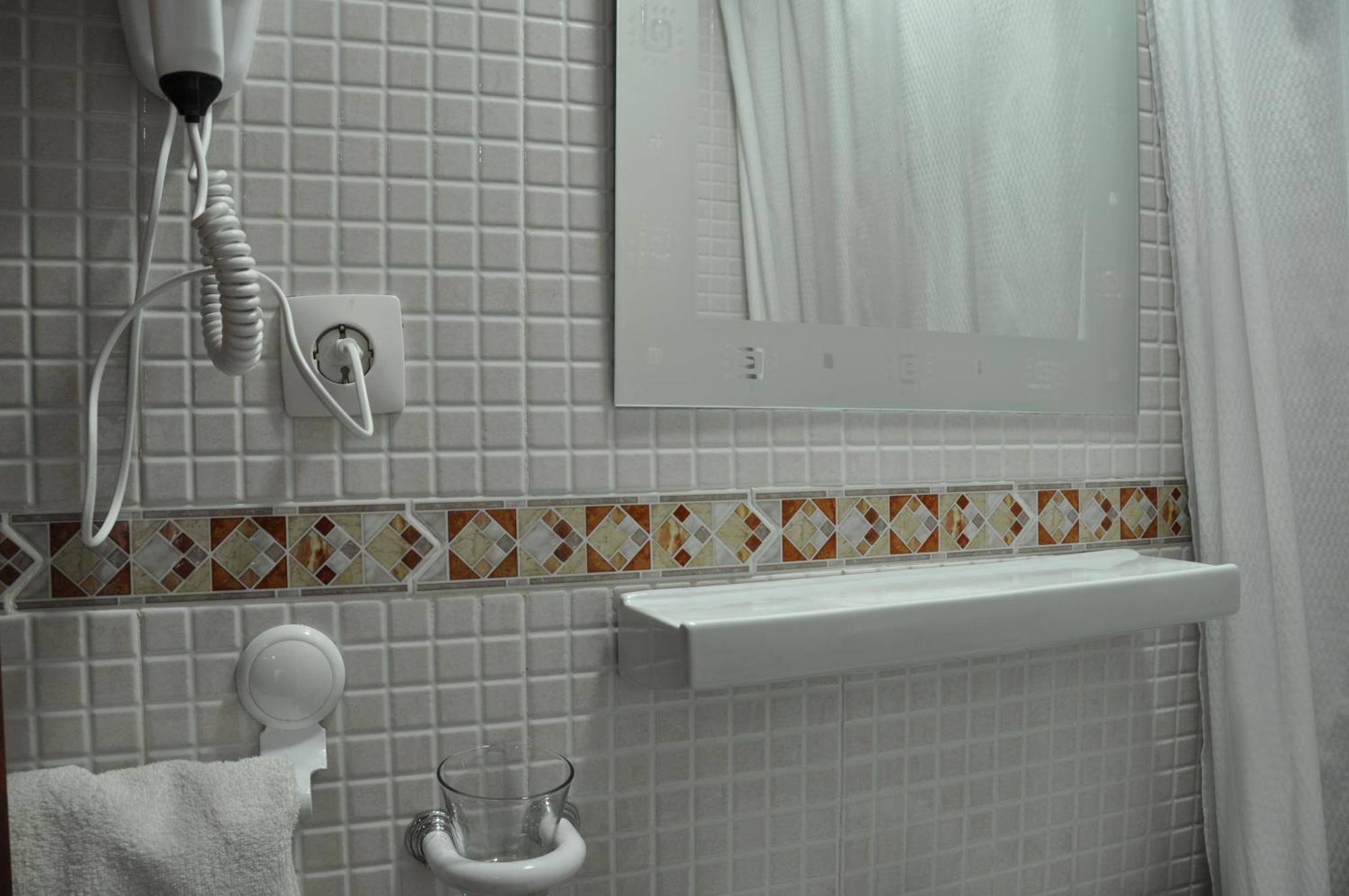 Twin Room Shared Toilet