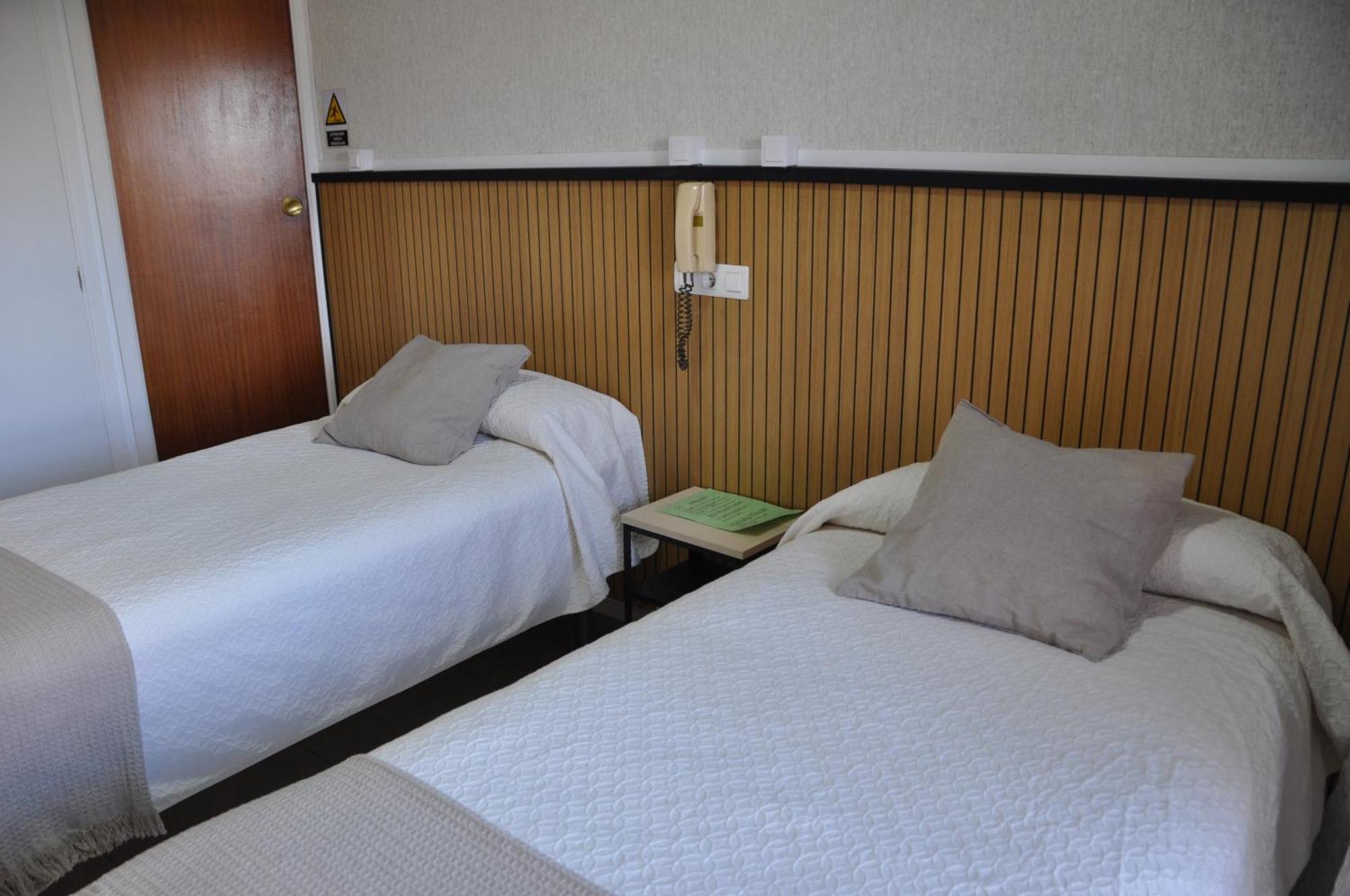 Twin Room Shared Toilet