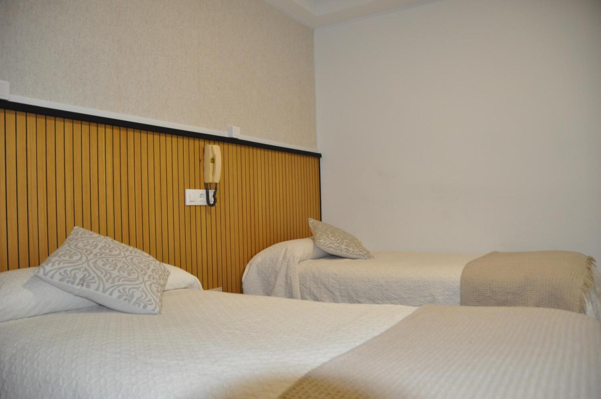 Twin Room Shared Toilet