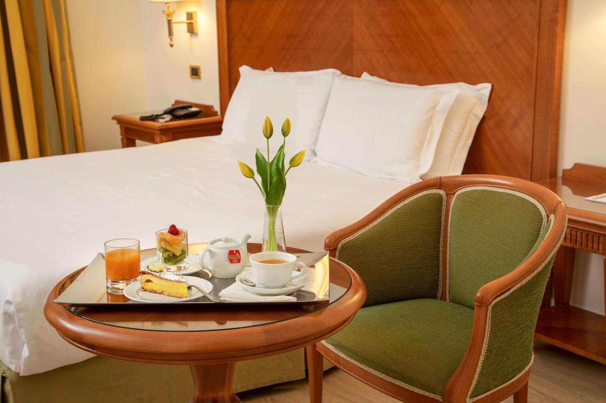 Superior King Room