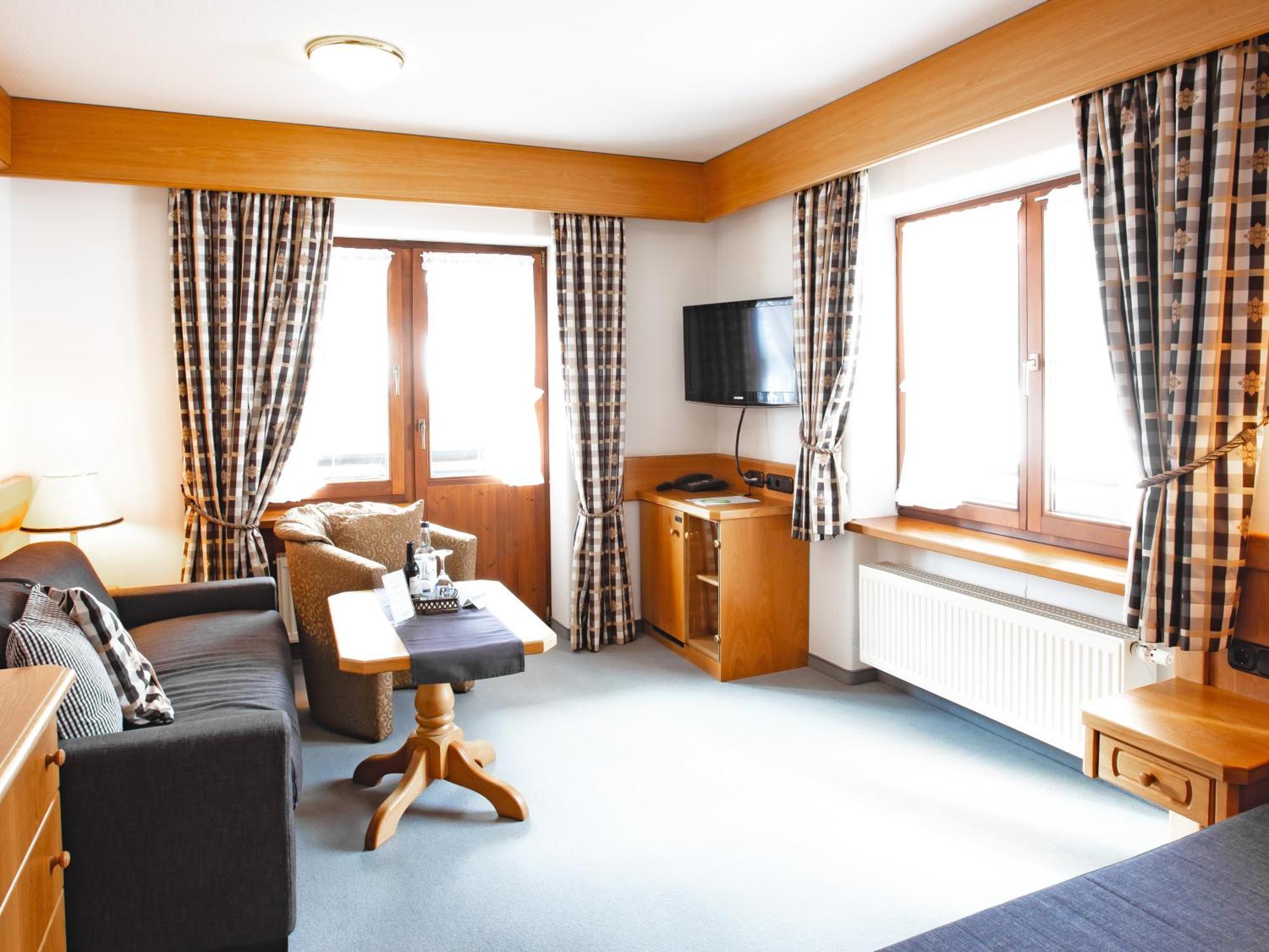 One-Bedroom Suite