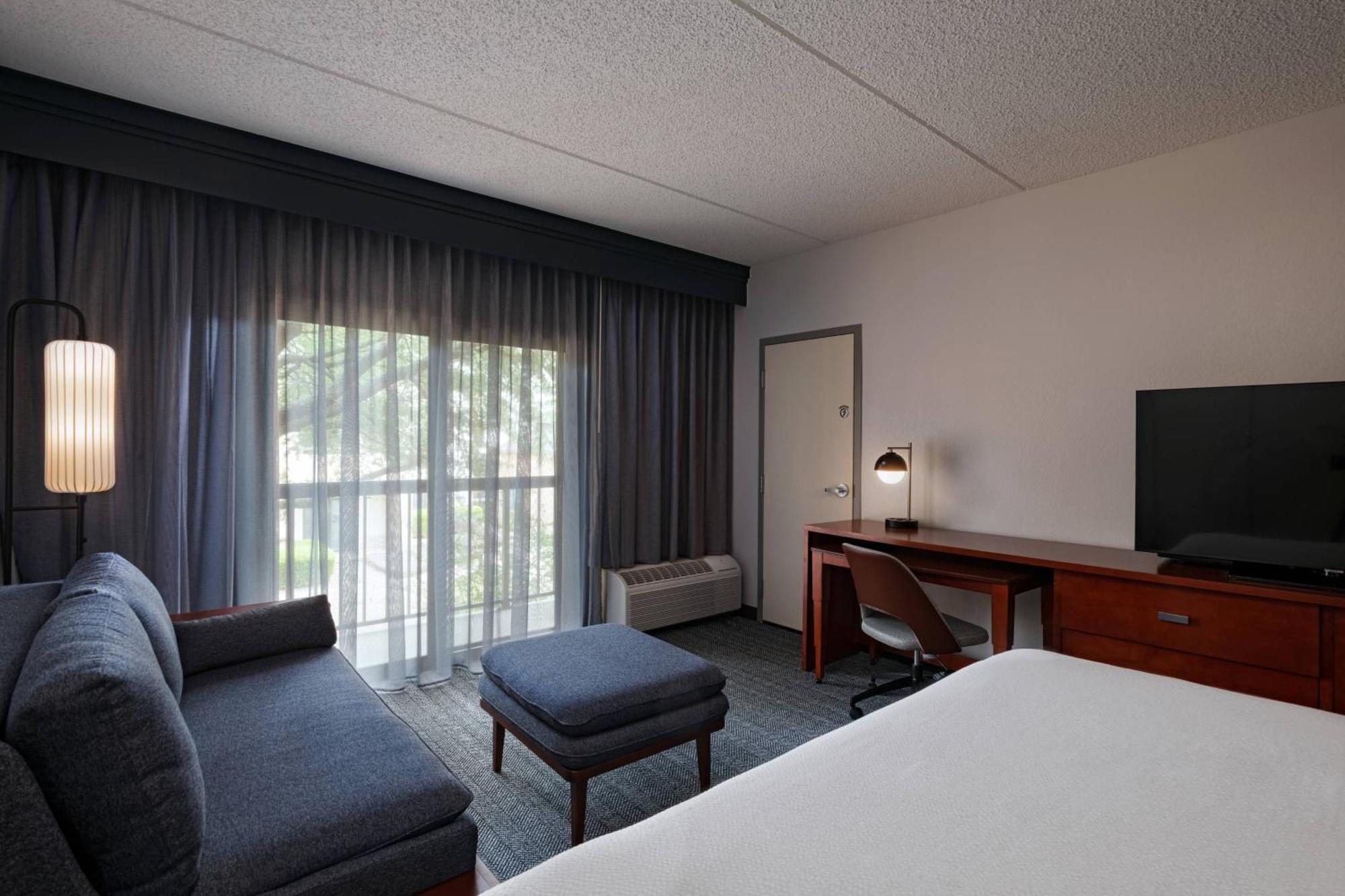 King Room with Sofa Bed