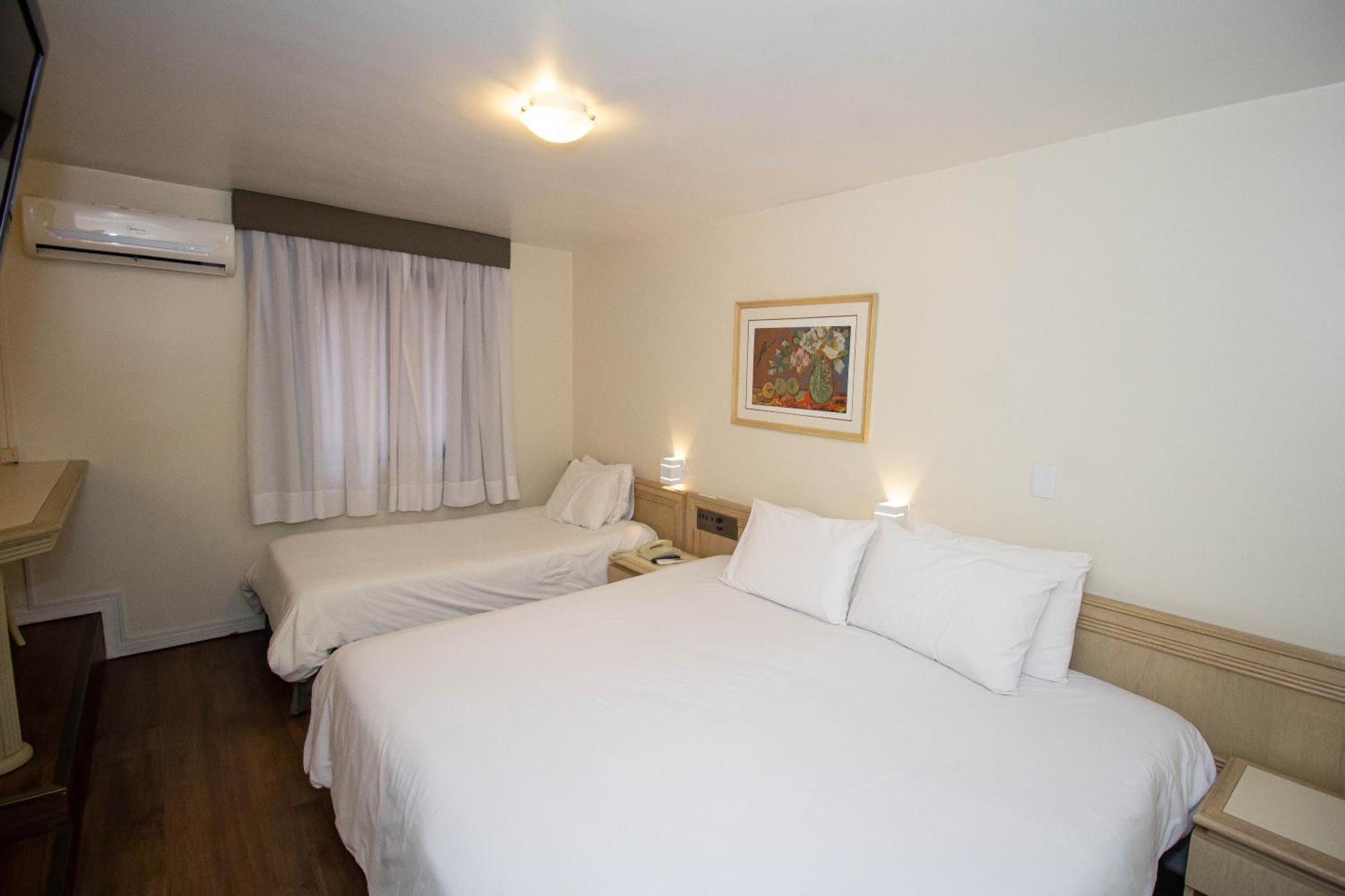 Deluxe Family Suite