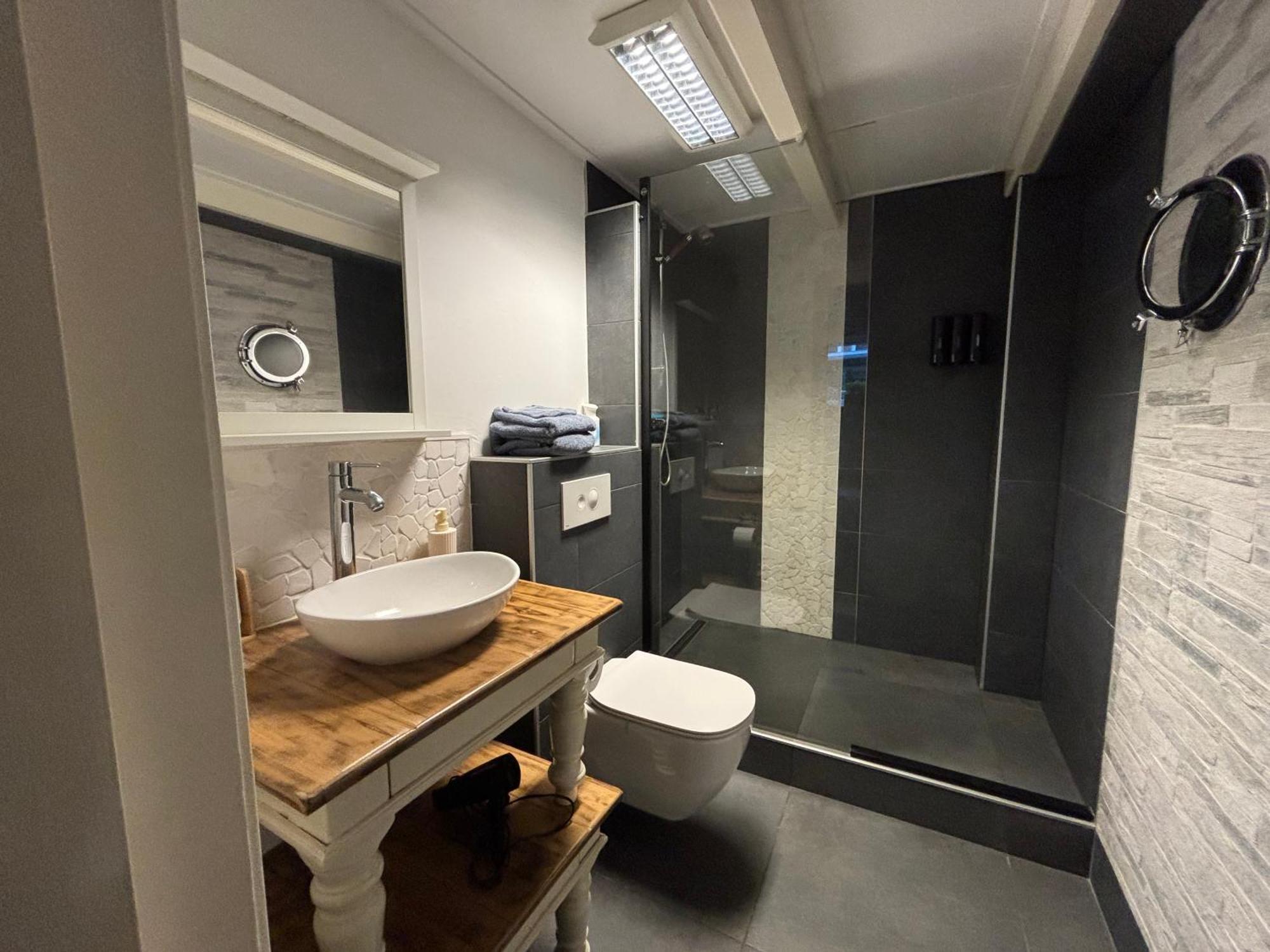 Large Single Room