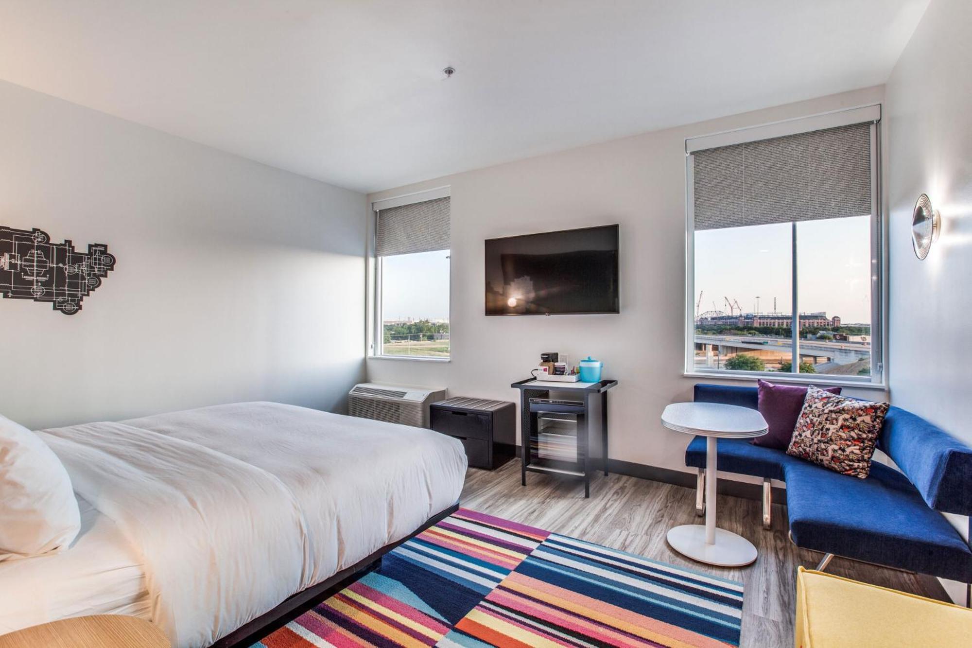 Aloft, Guest room, 1 King