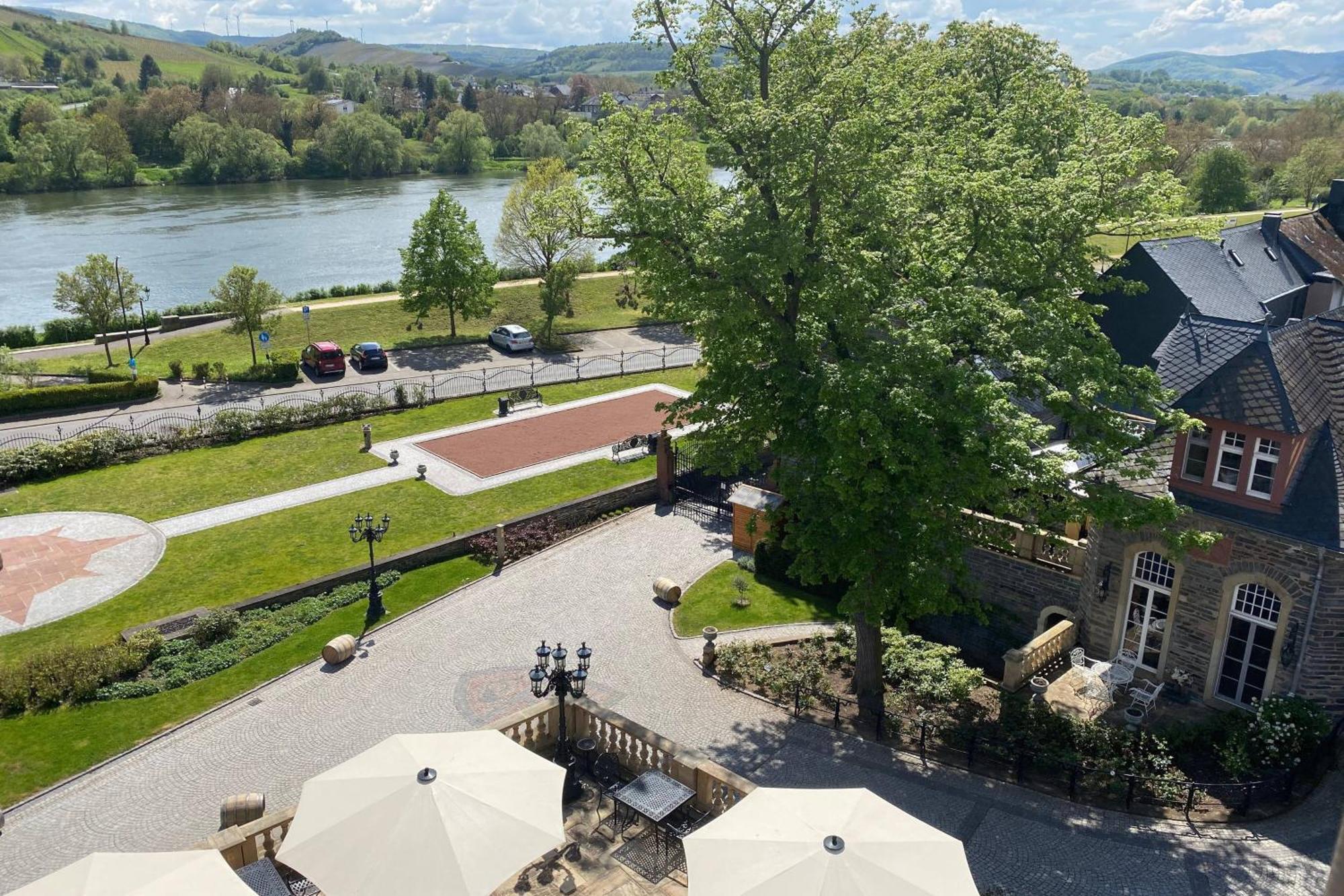 One-Bedroom King Suite
