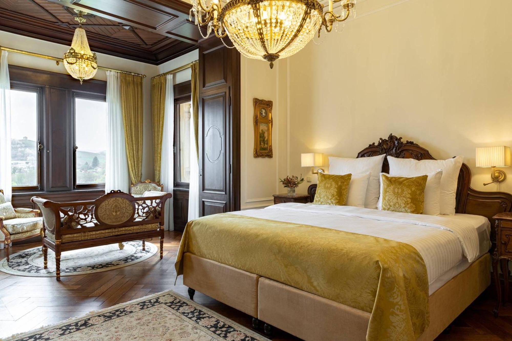 Moselle view Junior Suite 1 King River view