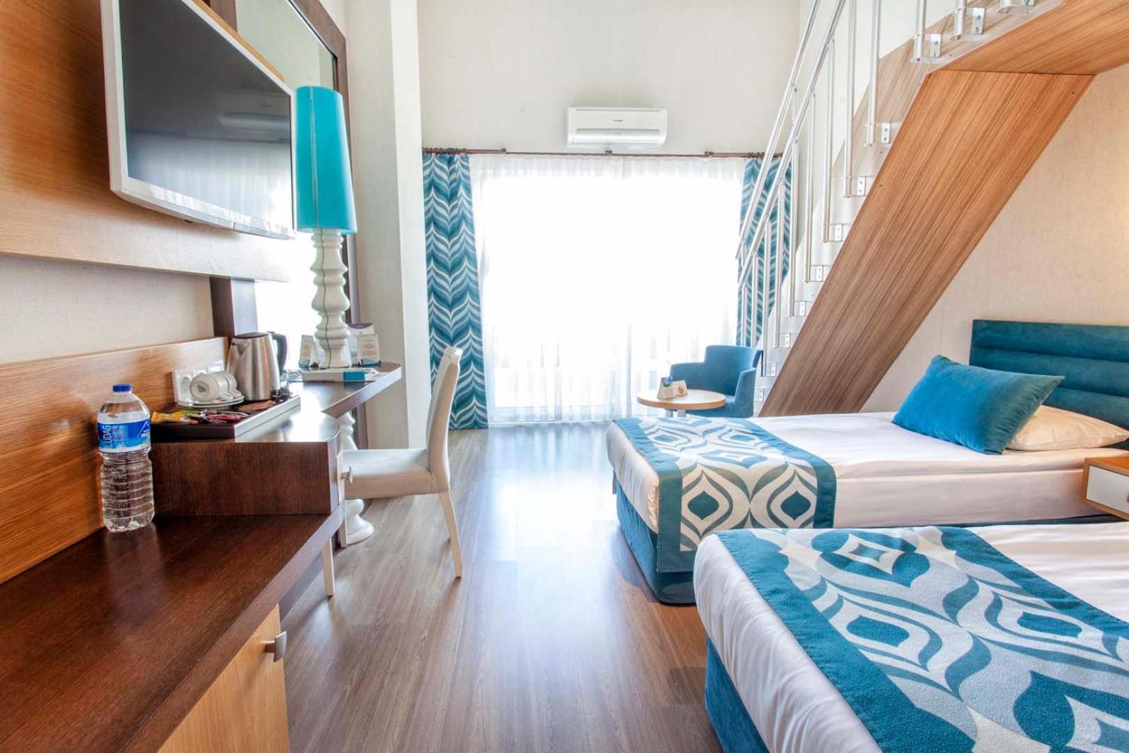 Deluxe Family Room