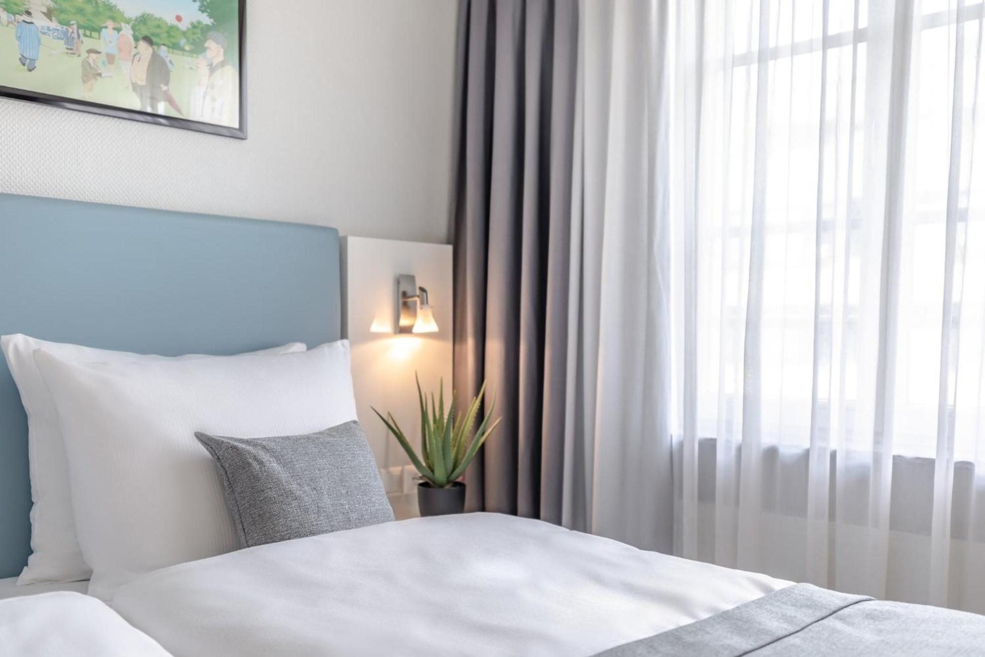 Standard Room Two Single Beds