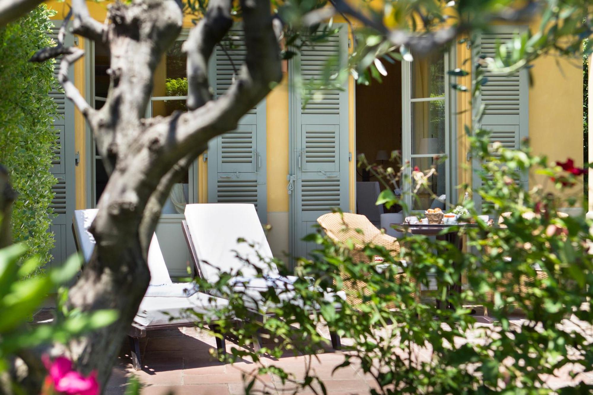 Deluxe Double or Twin Room Garden View