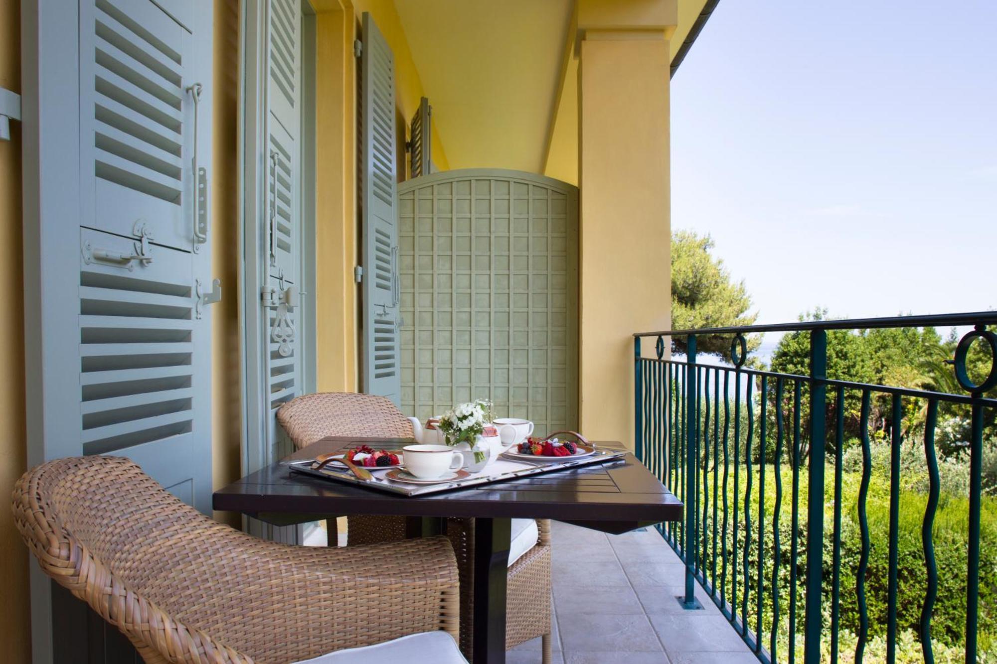 Deluxe Double or Twin Room Garden View