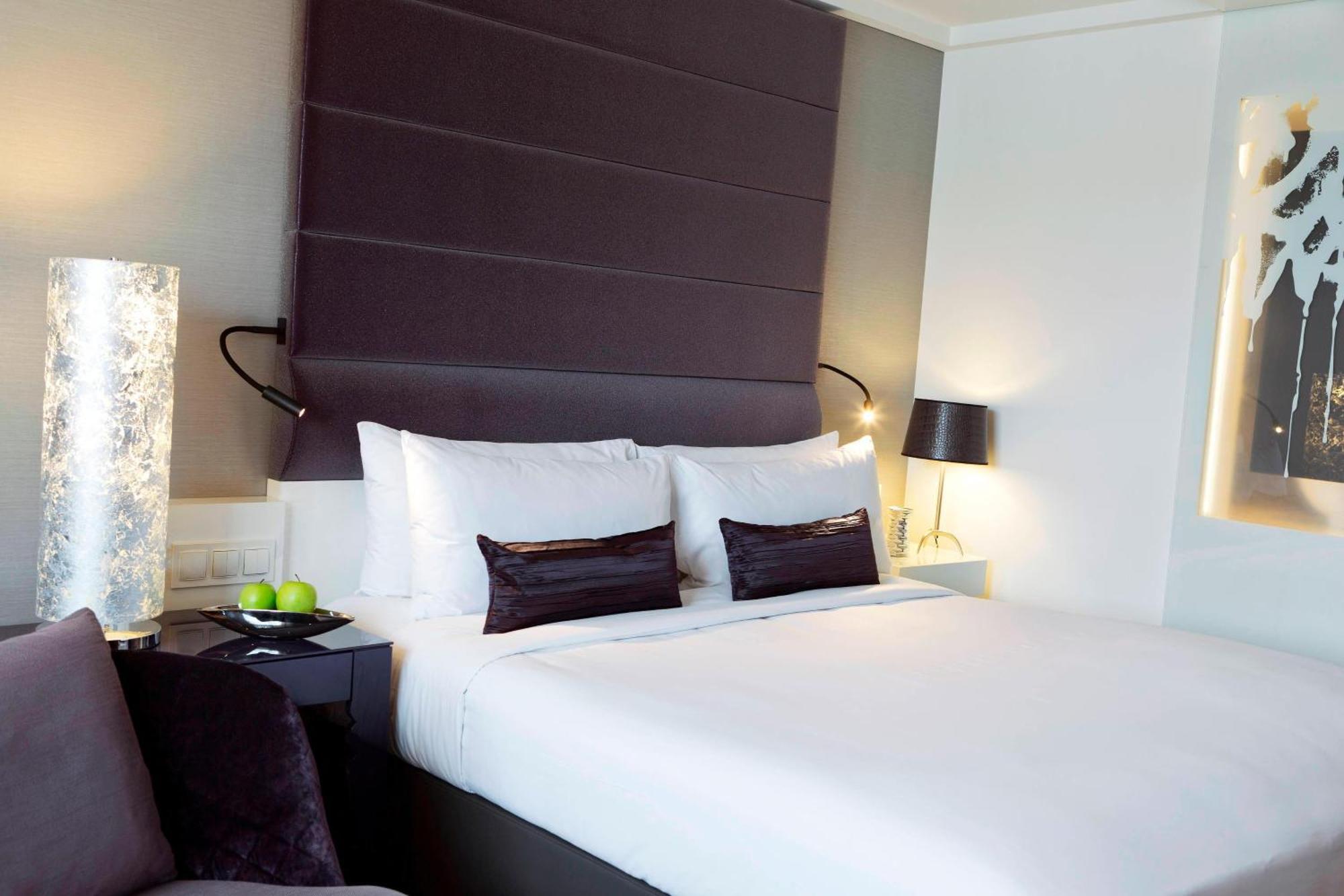 Premium King Room