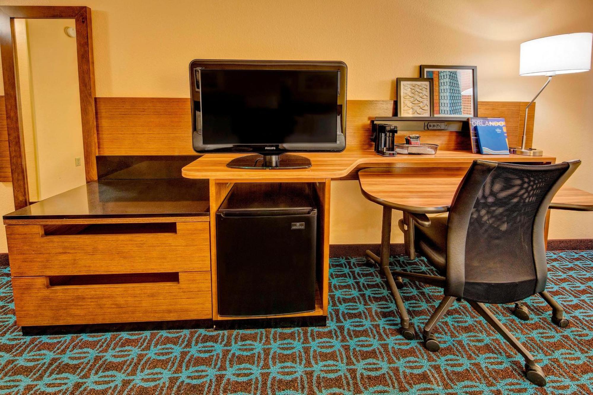 Queen Room Two Queen Beds Bathtub Mobility Access or Hearing Accessible