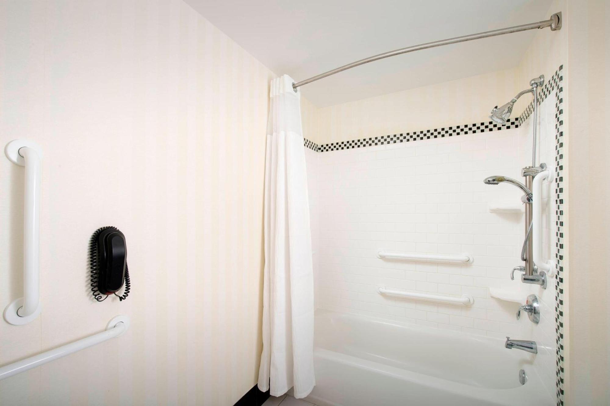 King Room - Hearing Accessible