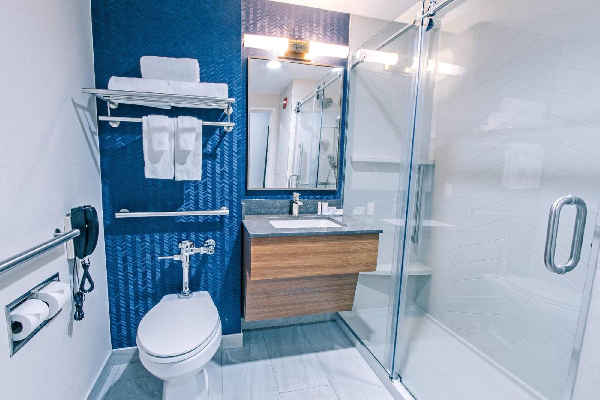 King Room Hearing Accessible