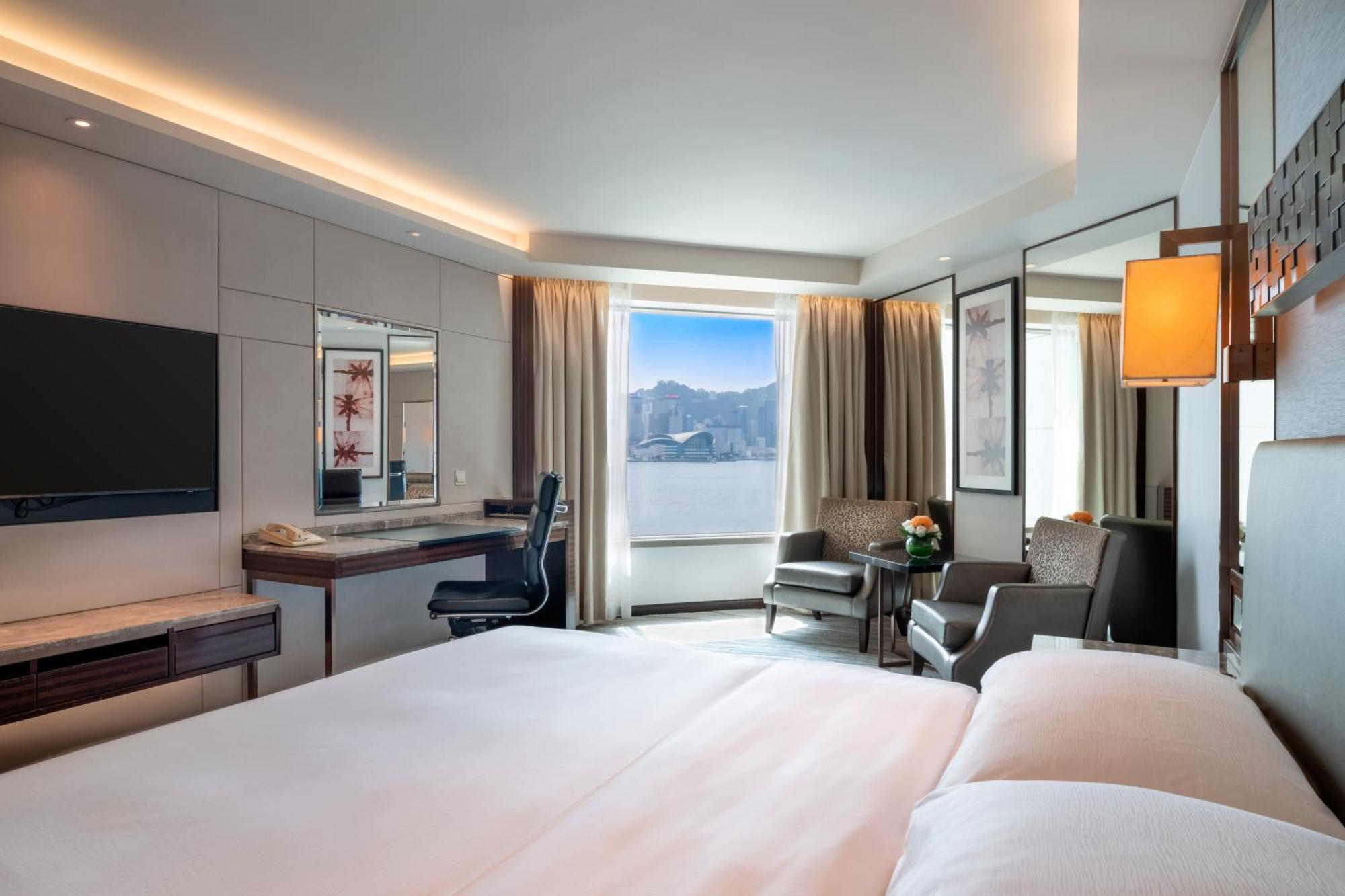 Classic King Room Skyline Harbour View