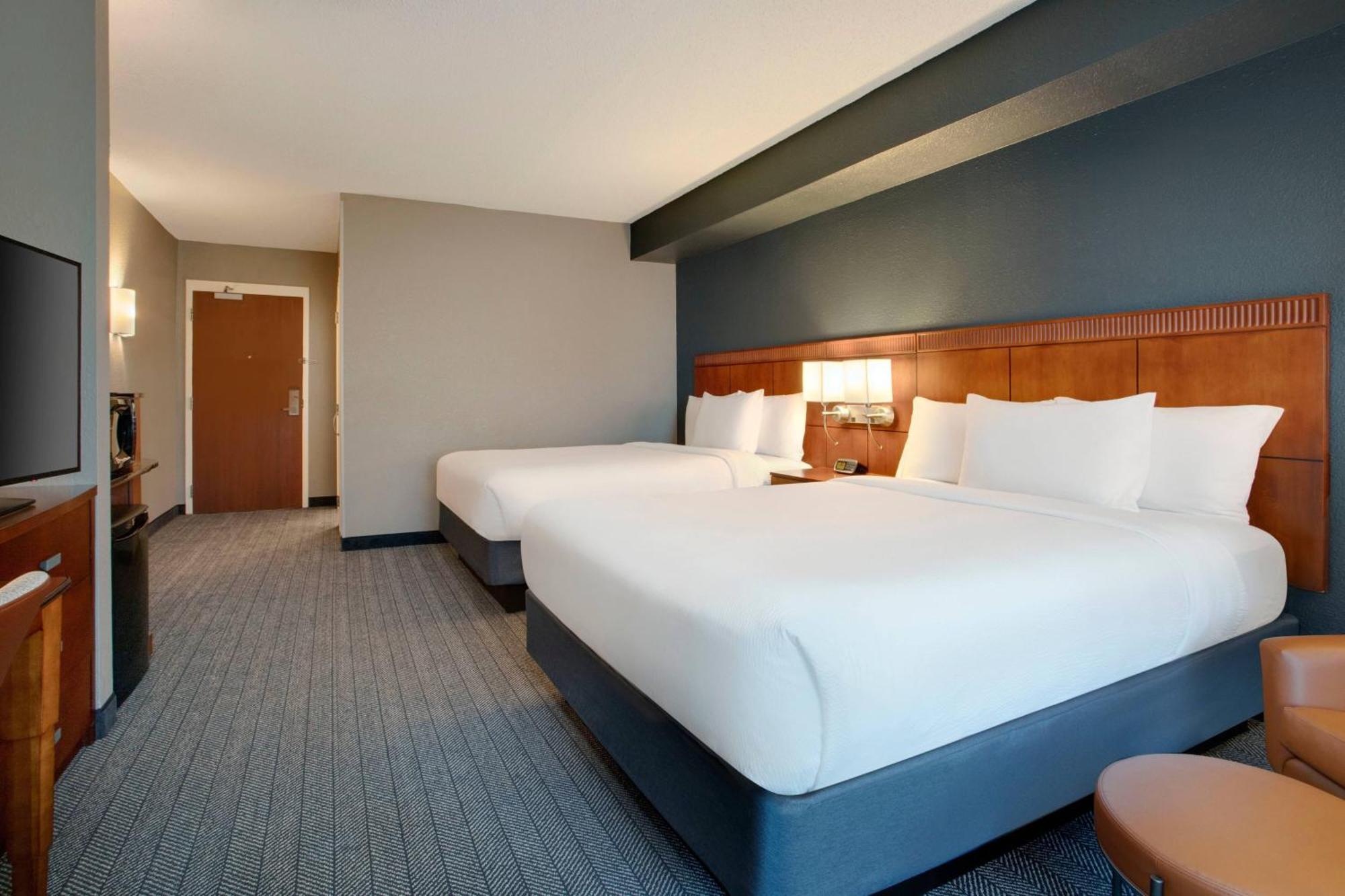 Queen Room Two Queen Beds