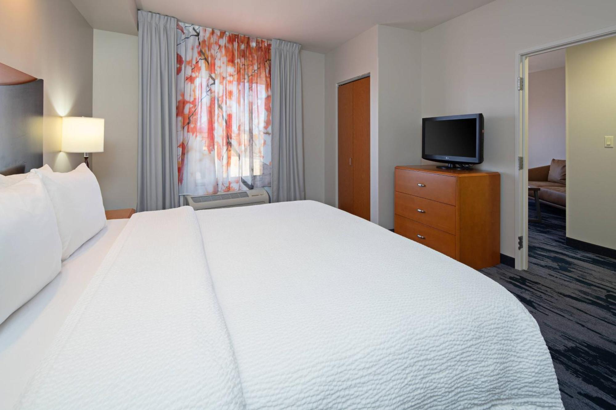 One-Bedroom King Suite