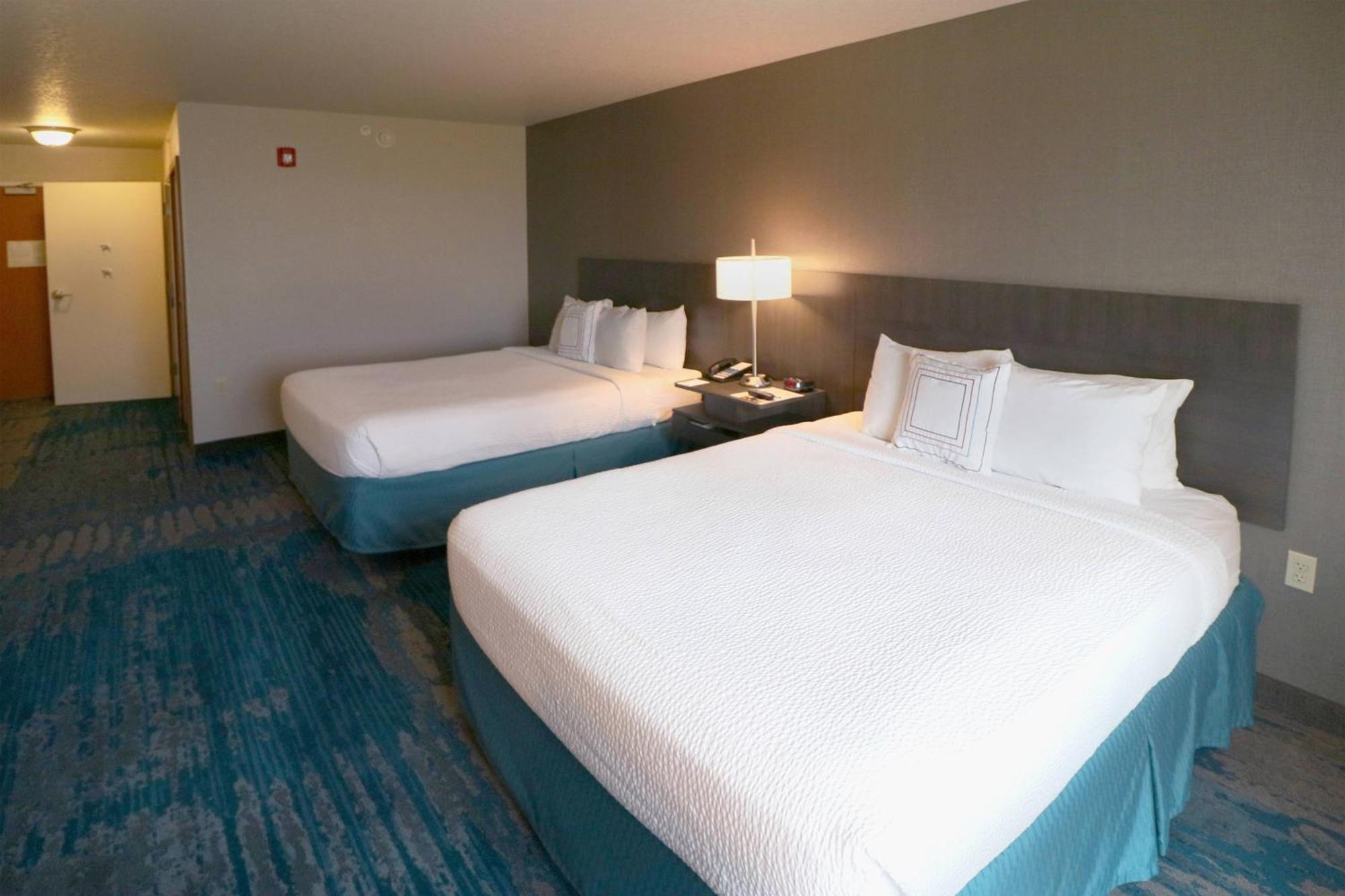 Queen Room with Two Queen Beds and Adapted Tub - Mobility and Hearing Accessible
