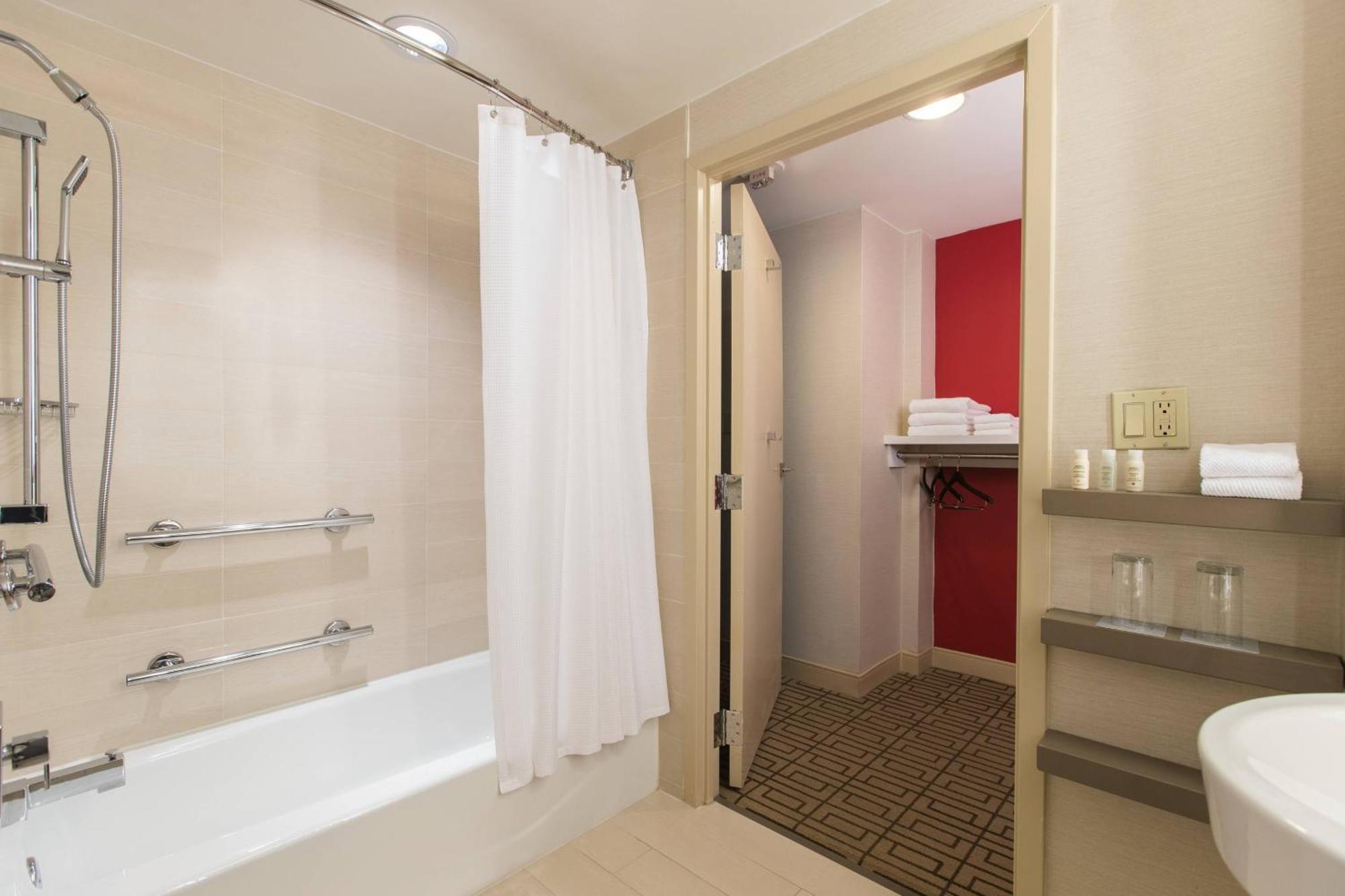 King Room Adapted Tub Atrium View Mobility Hearing Accessible