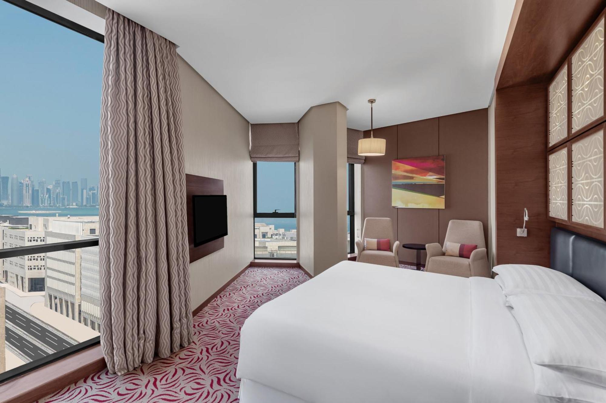 Deluxe Room 1 King Bed