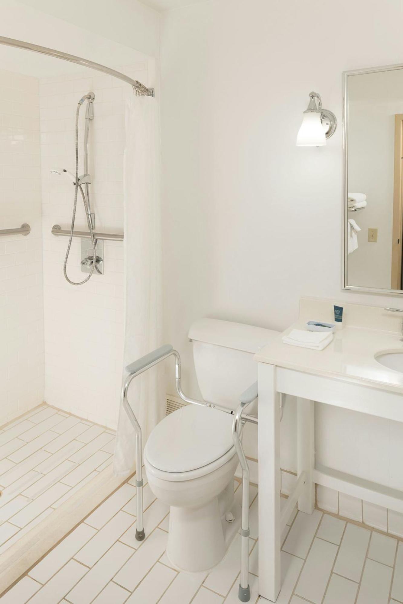 Double Room with Two Double Beds - Non-Smoking,1632260364:JPEG