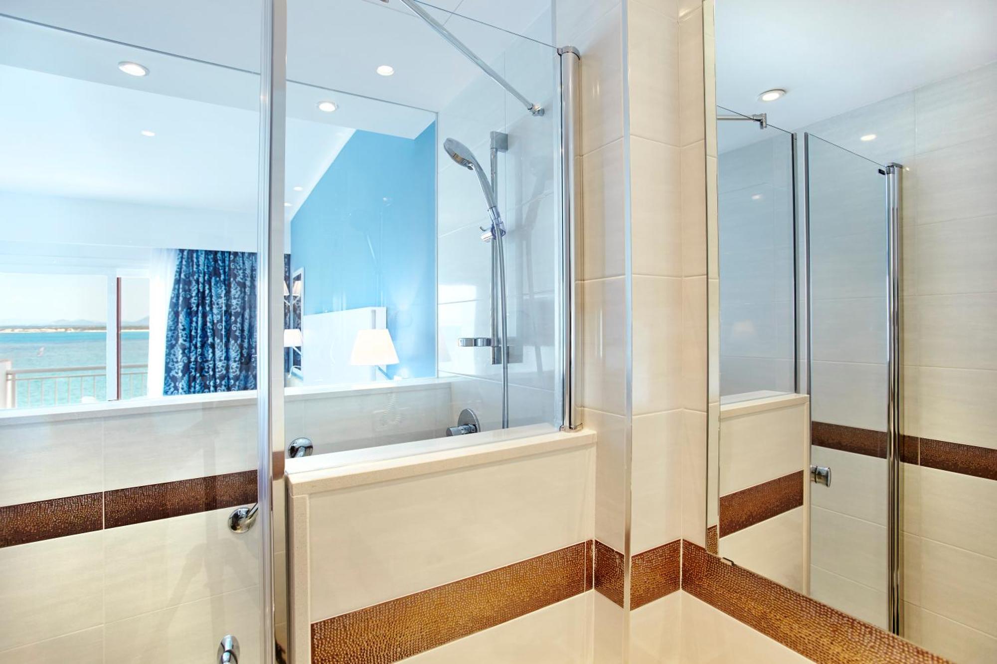 Twin Room Sea View