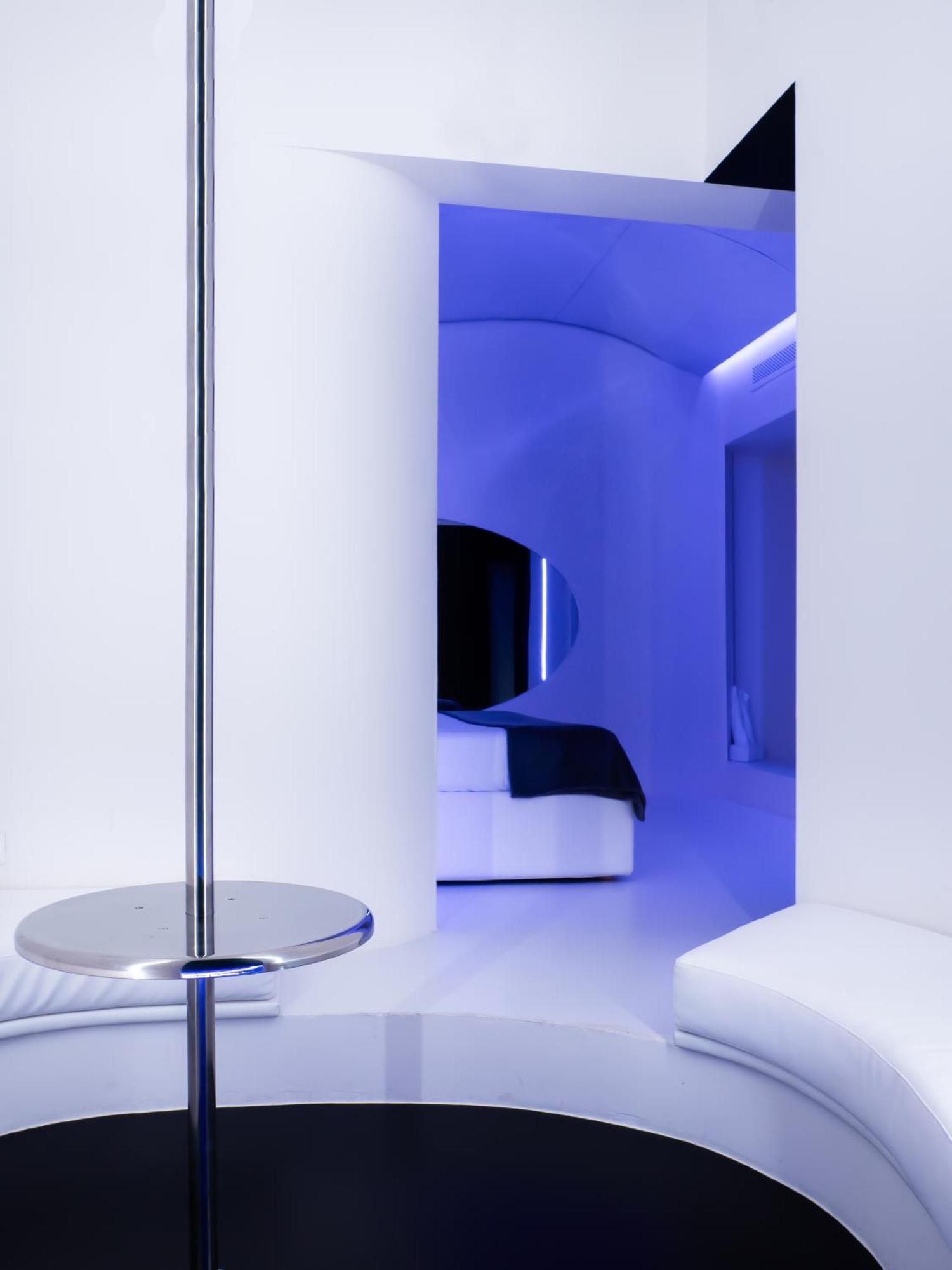 Deluxe Suite Spa Bath