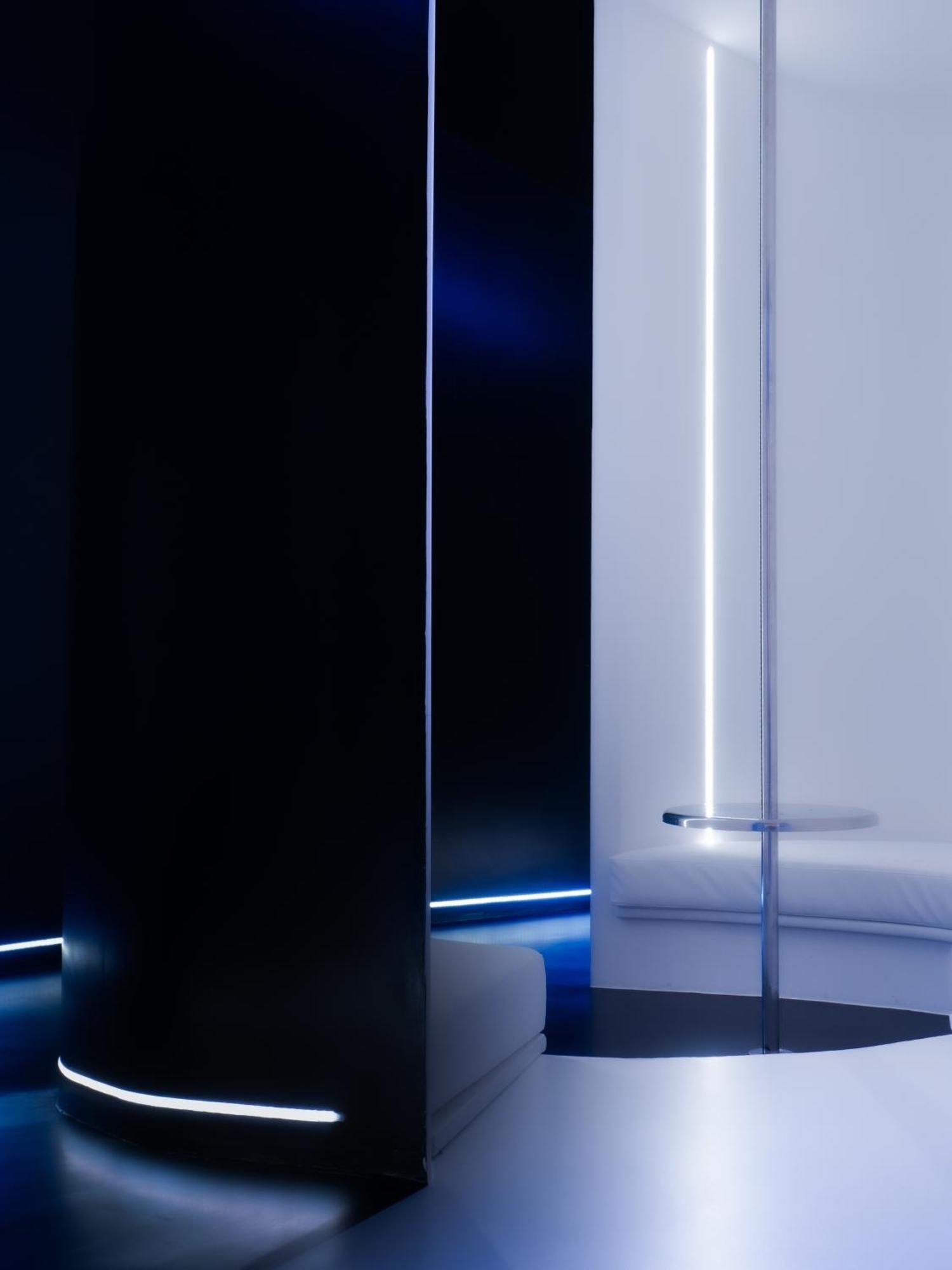 Deluxe Suite Spa Bath