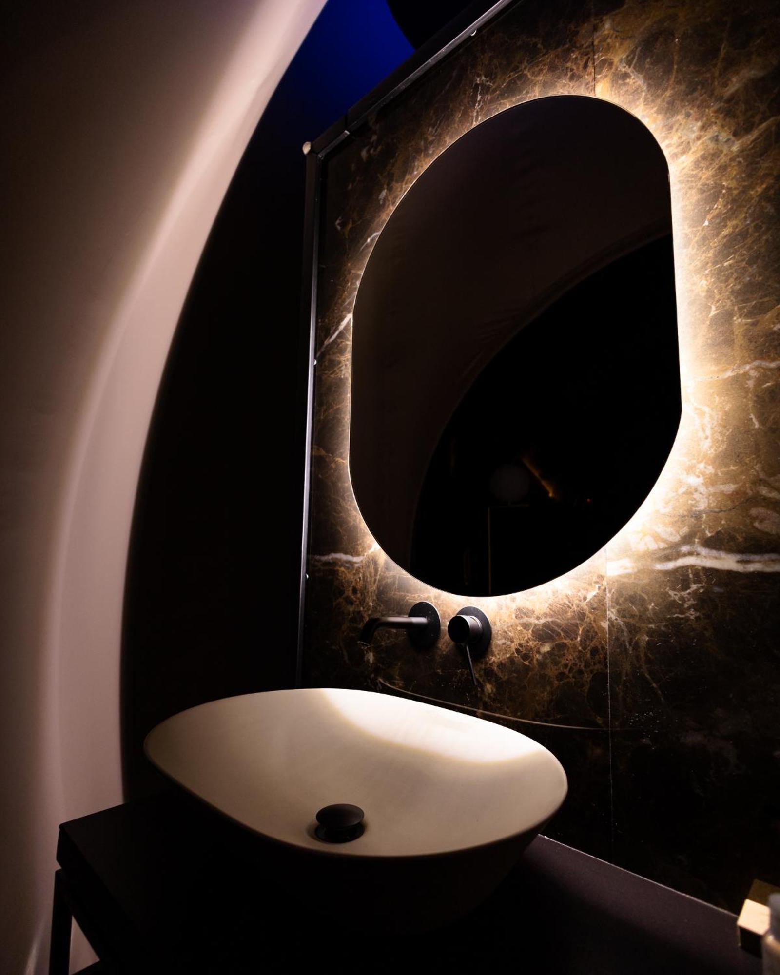 Queen Suite Spa Bath