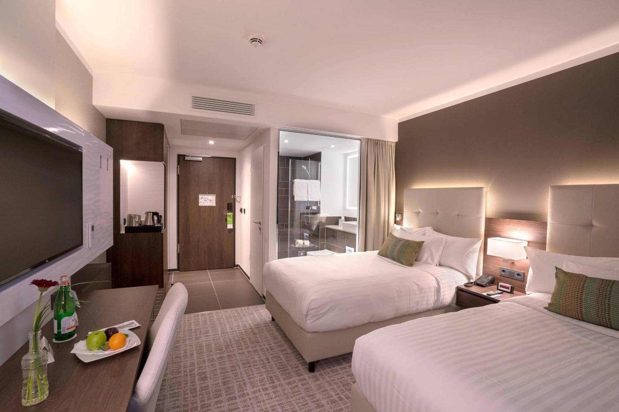 Standard Twin Room Park View