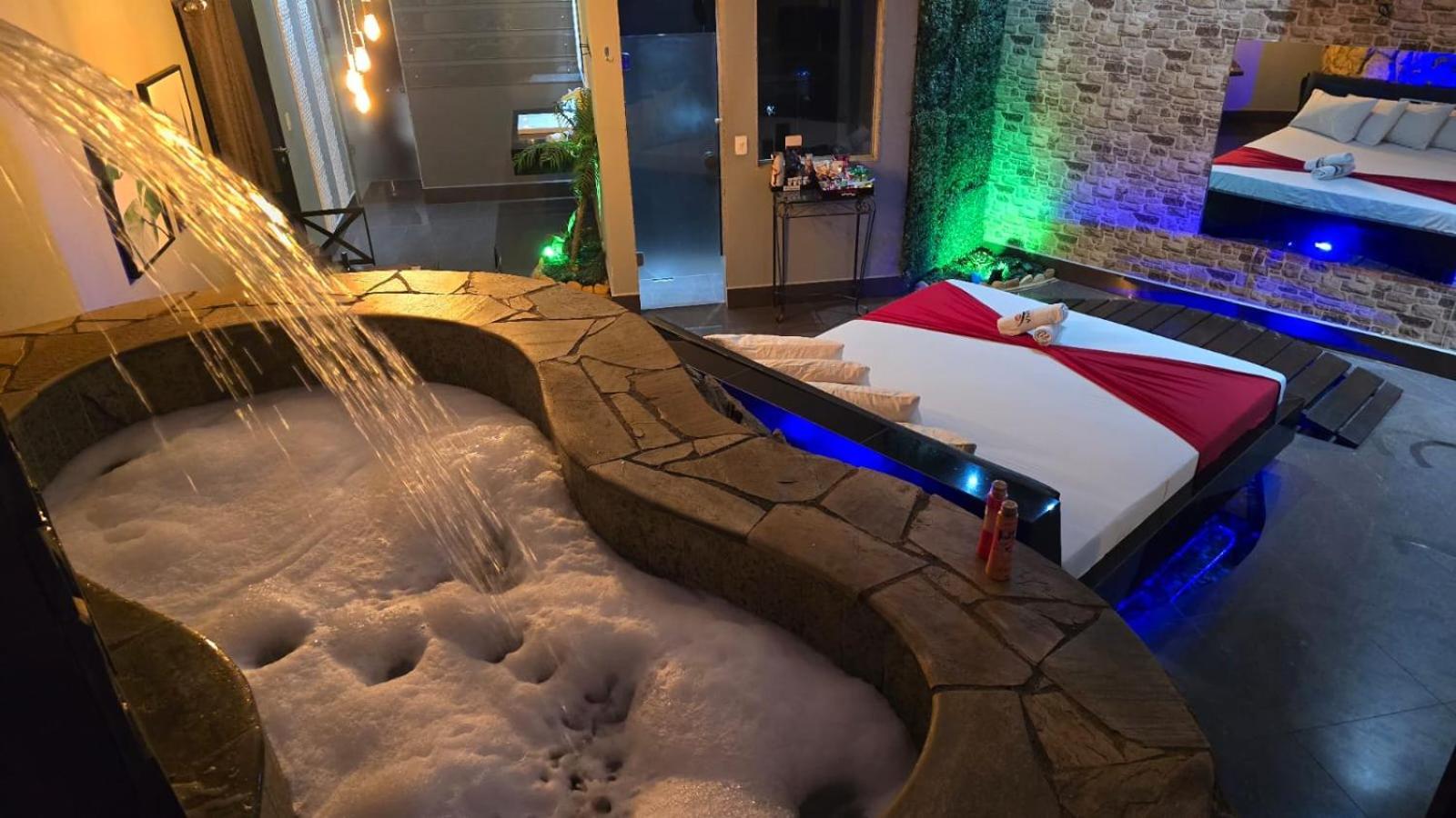 Suíte com Banheira de Hidromassagem