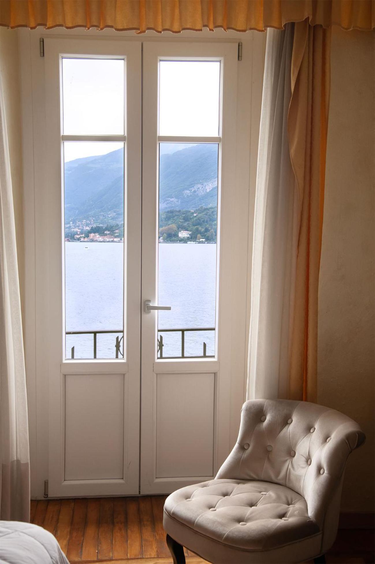 Standard Double Room Lake View