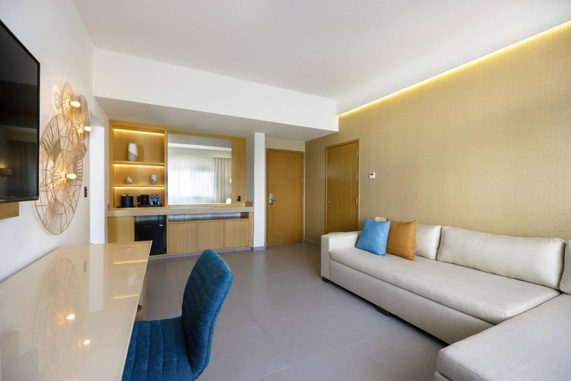 Junior Suite Airport Transfer